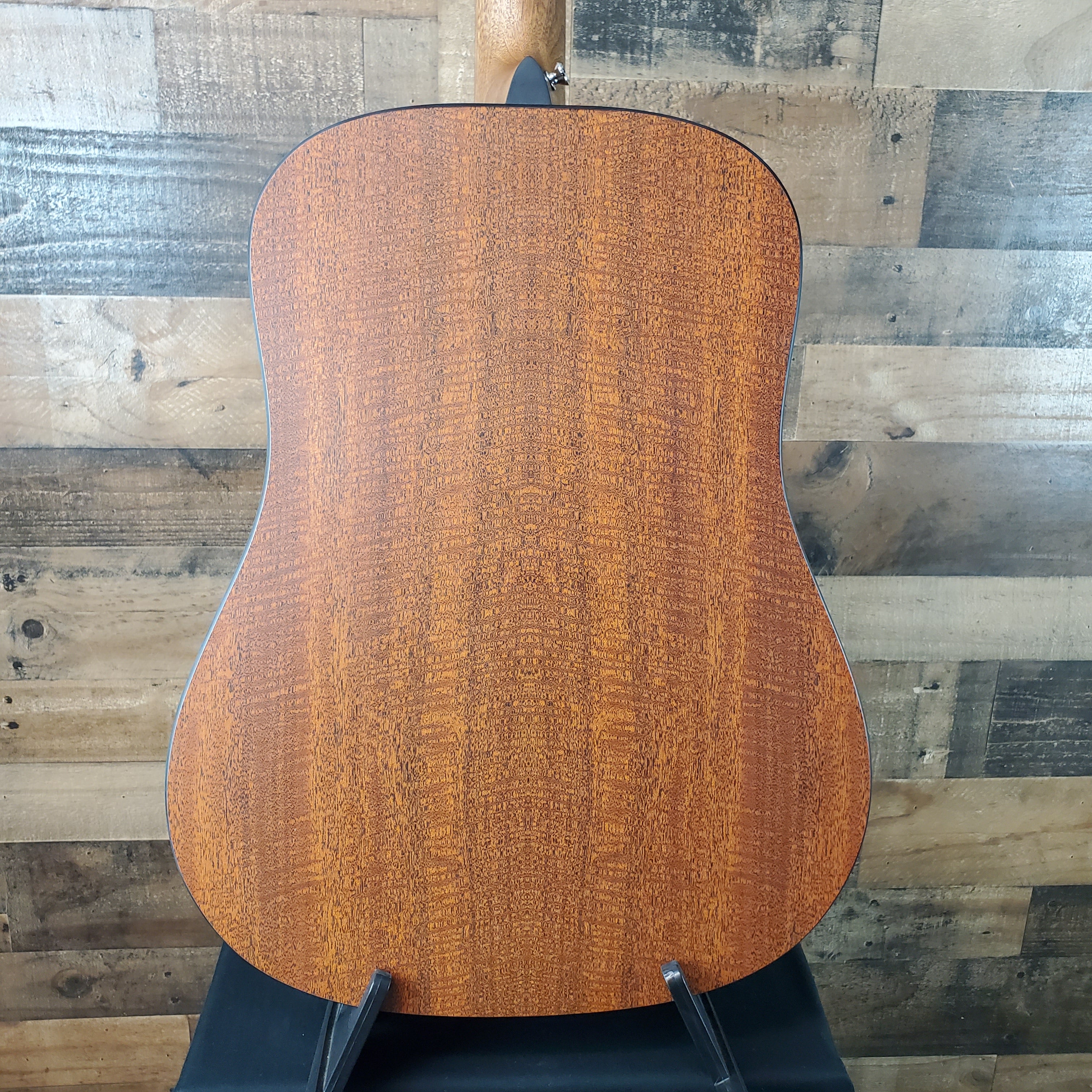 Martin D-X2E Molly Tuttle Left-Handed Vintage Sunburst