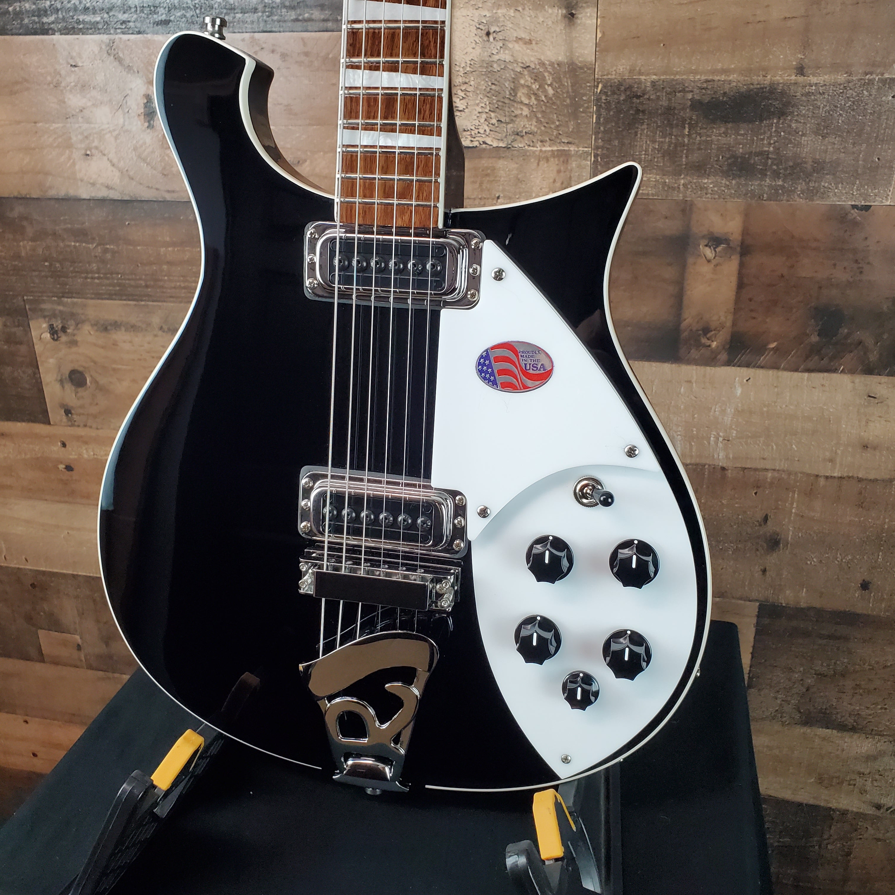 Rickenbacker 620JG Jetglo