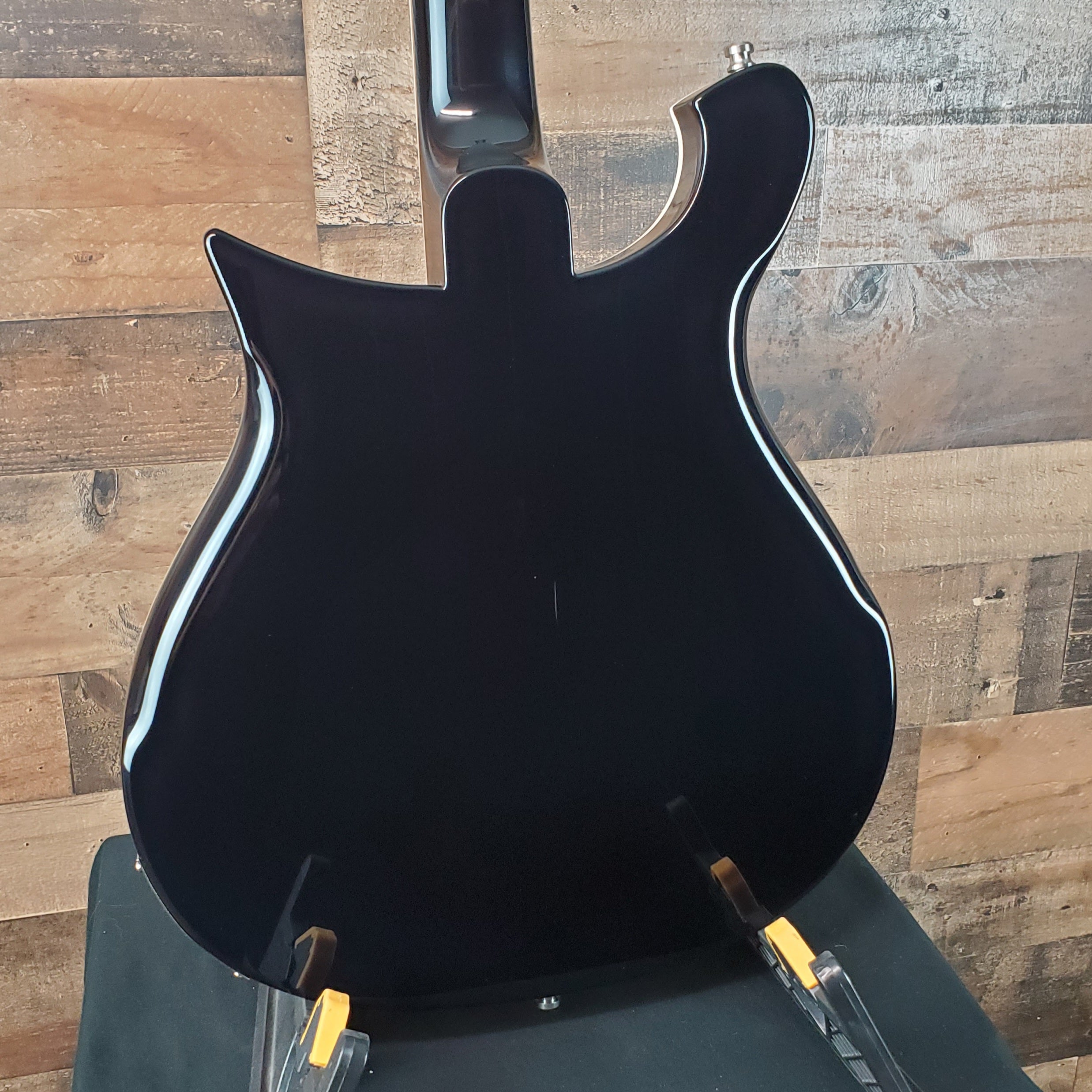 Rickenbacker 620JG Jetglo