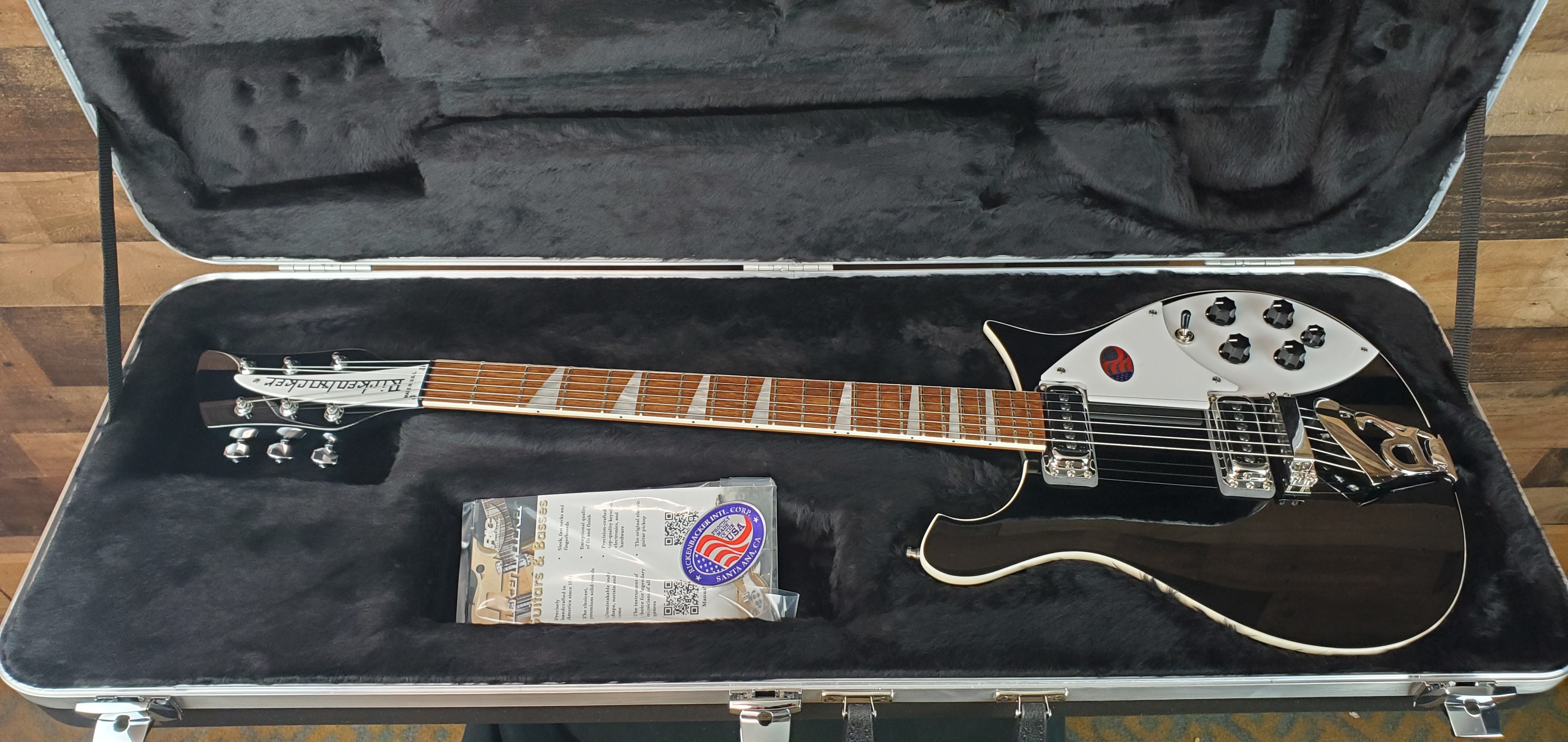 Rickenbacker 620JG Jetglo