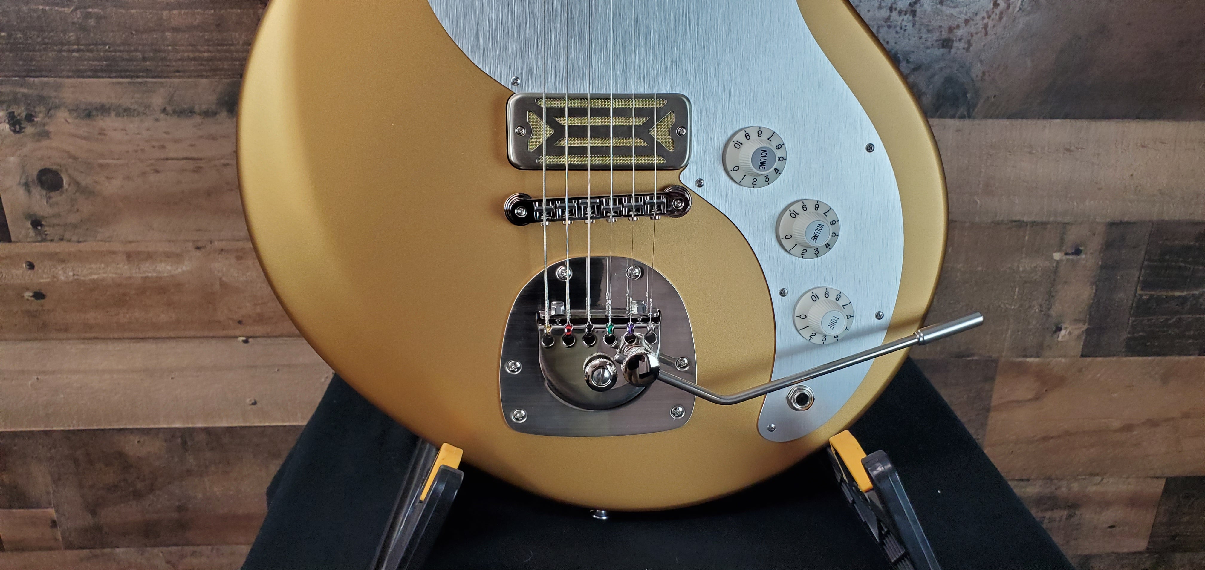 Eastman Guitars FullerTone Offset '62 Gold