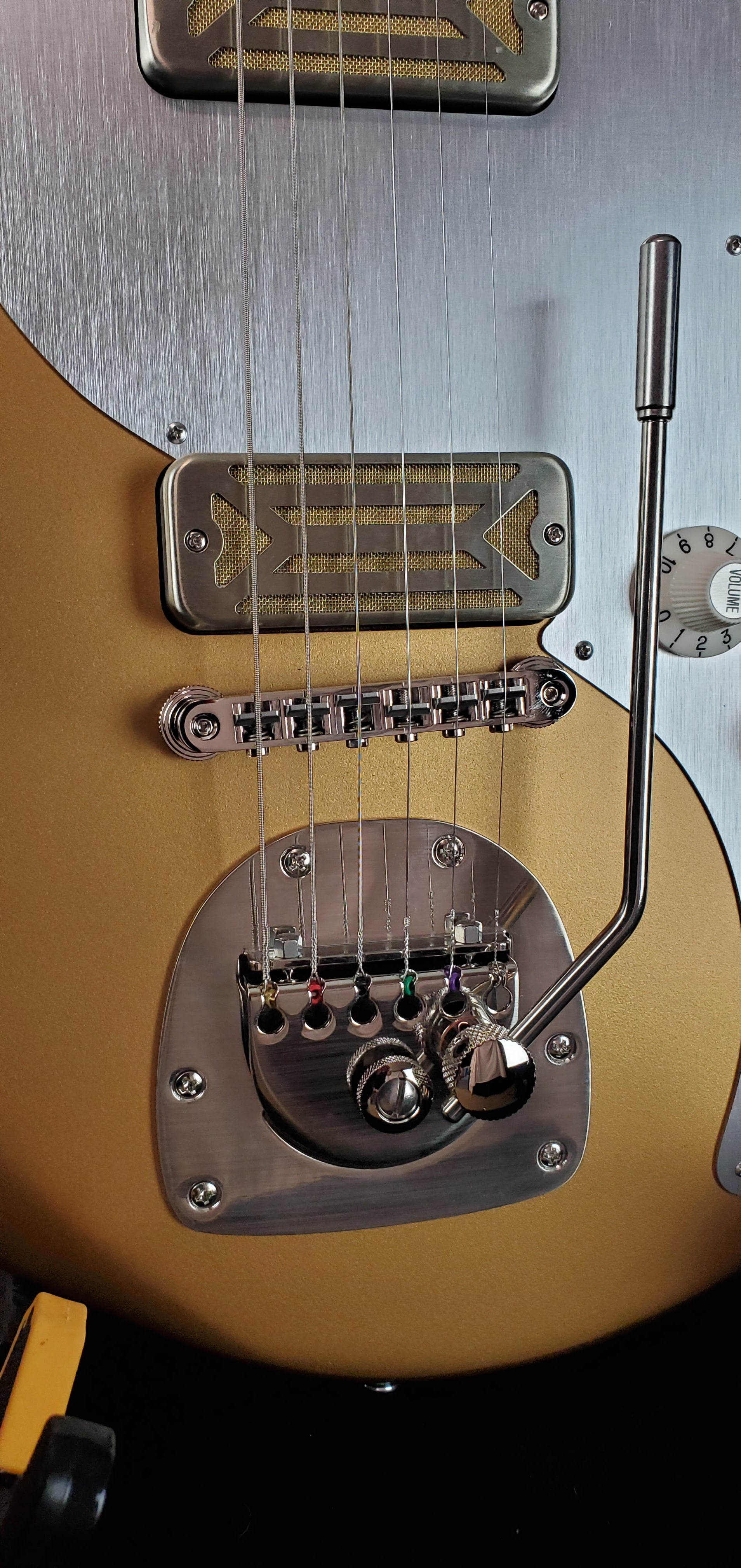 Eastman Guitars FullerTone Offset '62 Gold