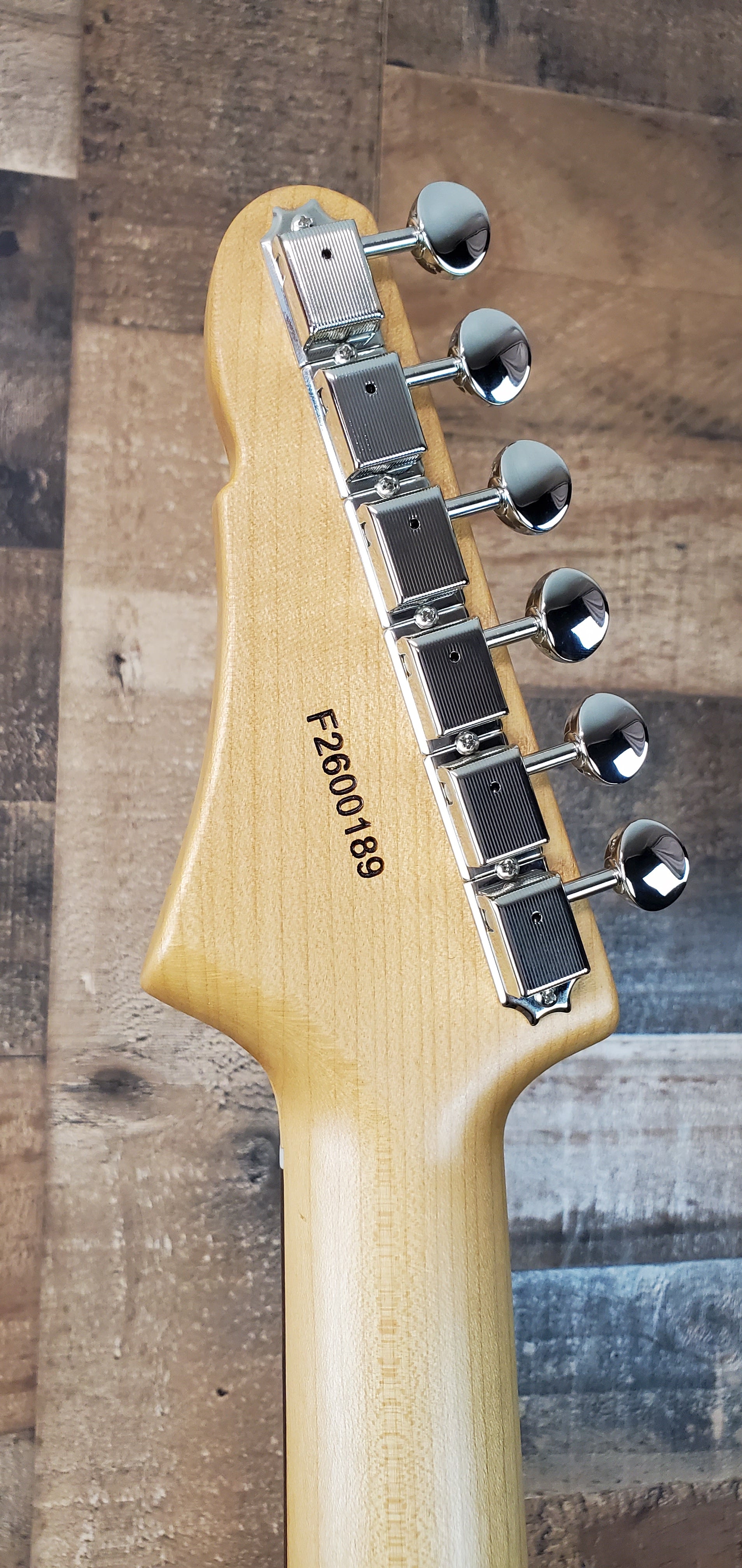 Eastman Guitars FullerTone Offset '62 Gold