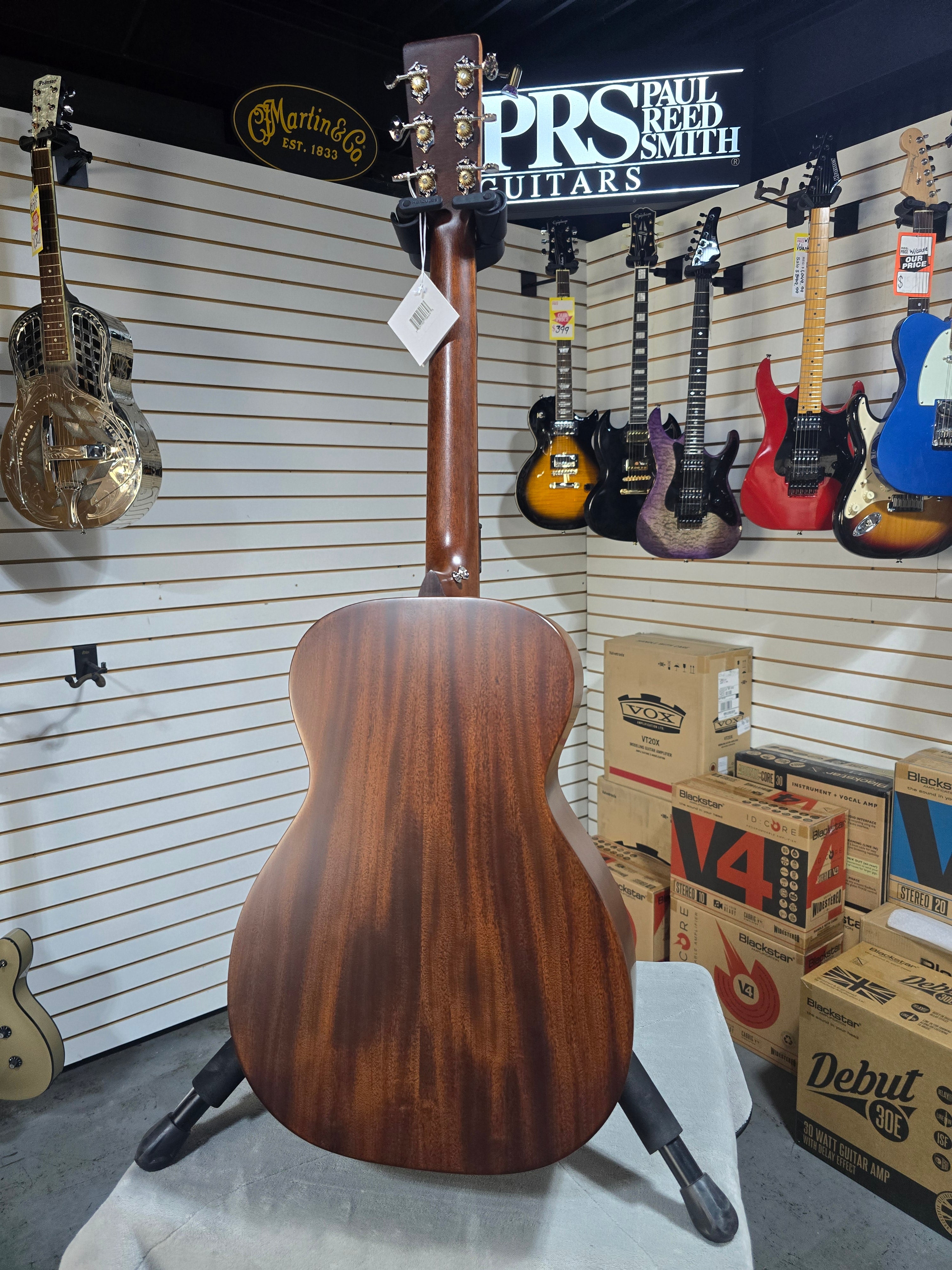 Martin 0-10EL Retro Jason Isbell Dark Mahogany Left Handed