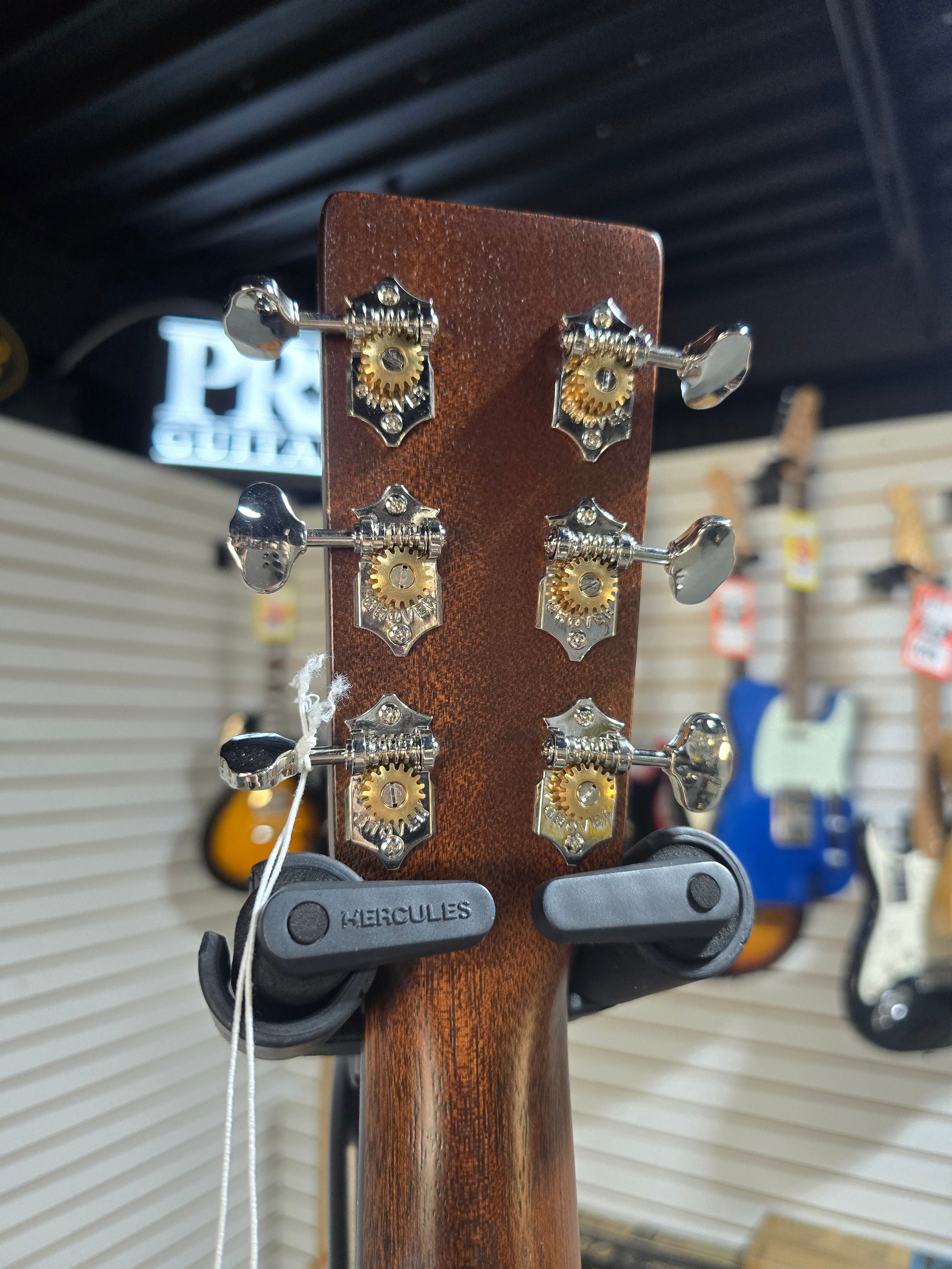 Martin 0-10E Retro Jason Isbell Dark Mahogany