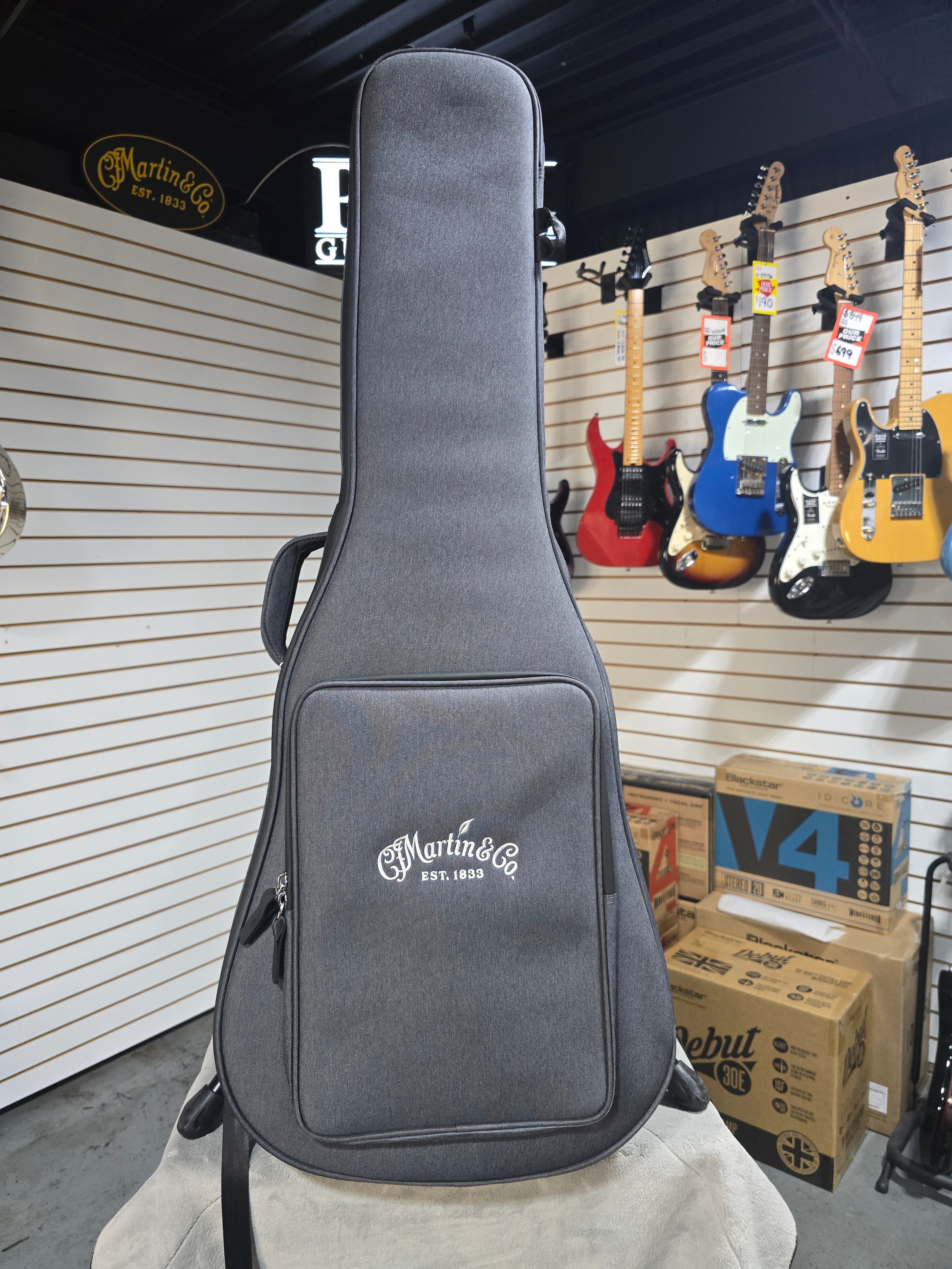 Martin 0-10E Retro Jason Isbell Dark Mahogany