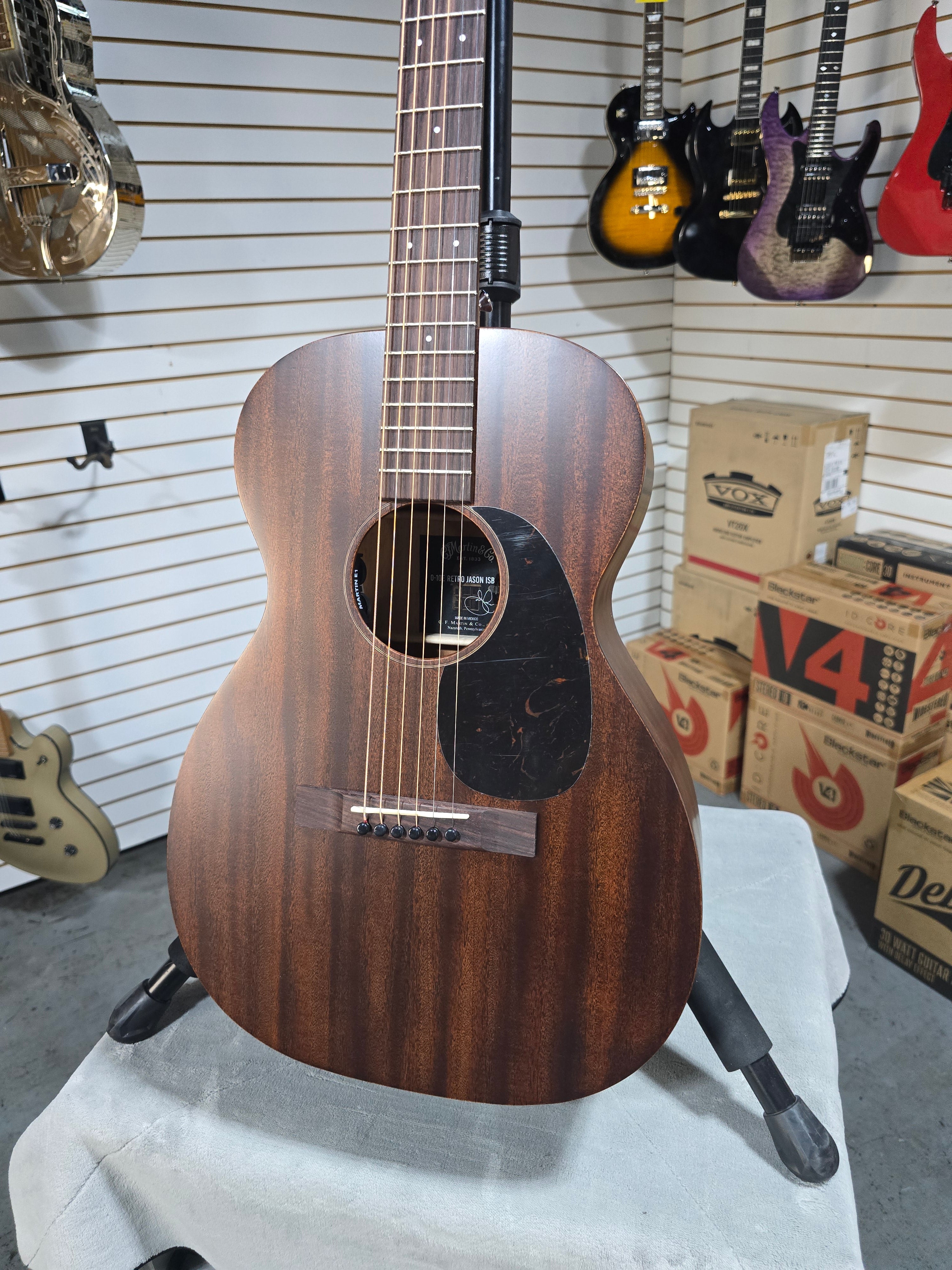 Martin 0-10E Retro Jason Isbell Dark Mahogany