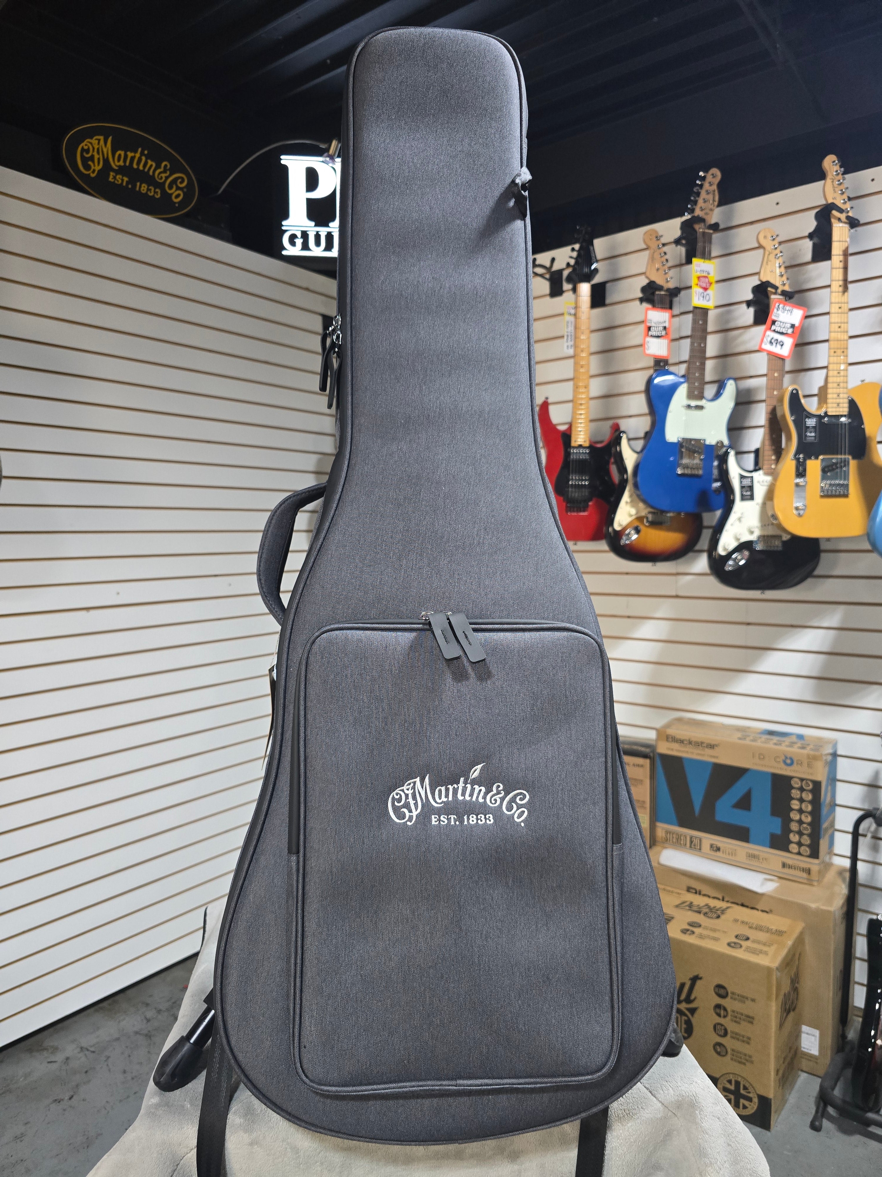 Martin 0-10E Retro Jason Isbell Dark Mahogany