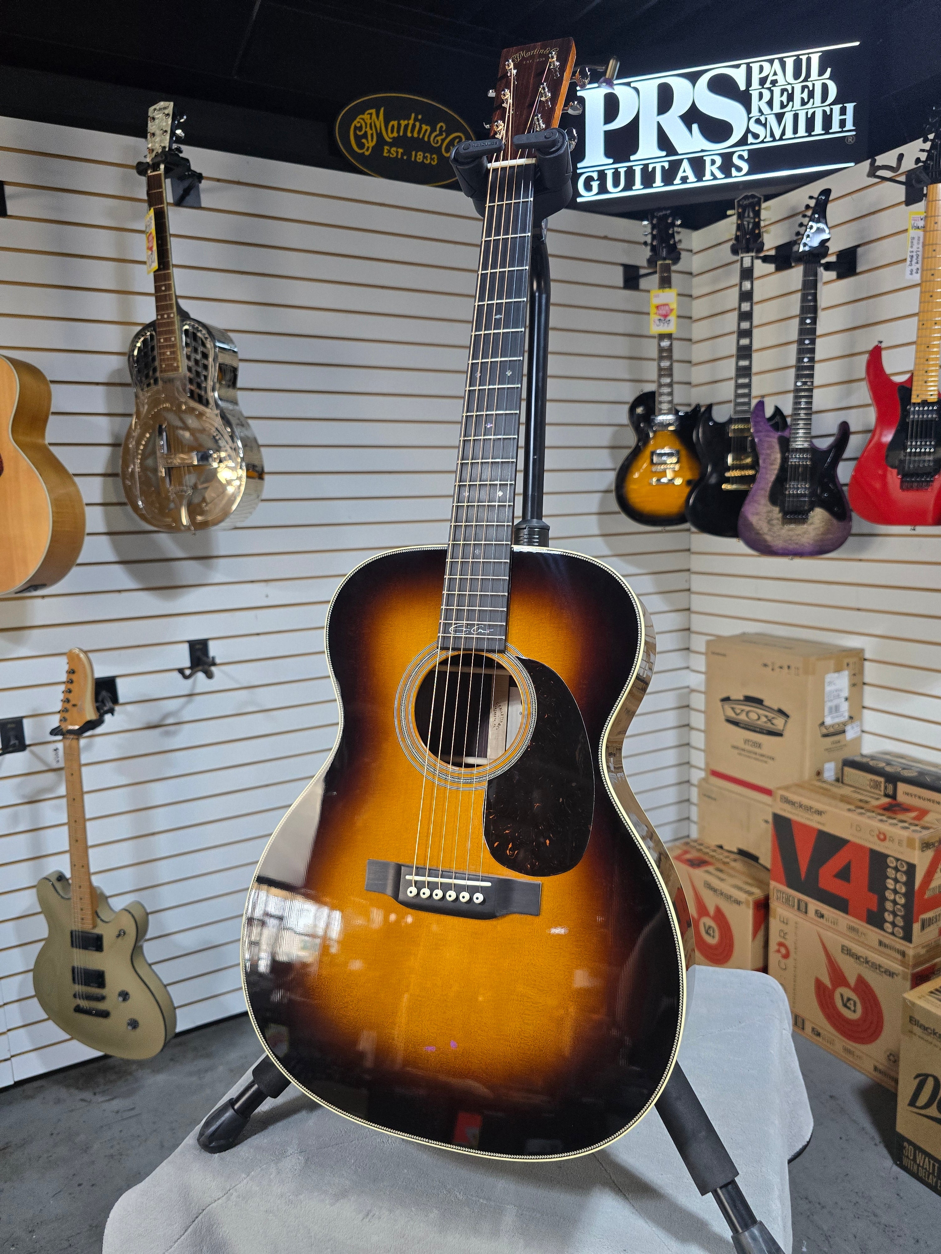 Martin 000-28EC Eric Clapton Acoustic Guitar - Natural