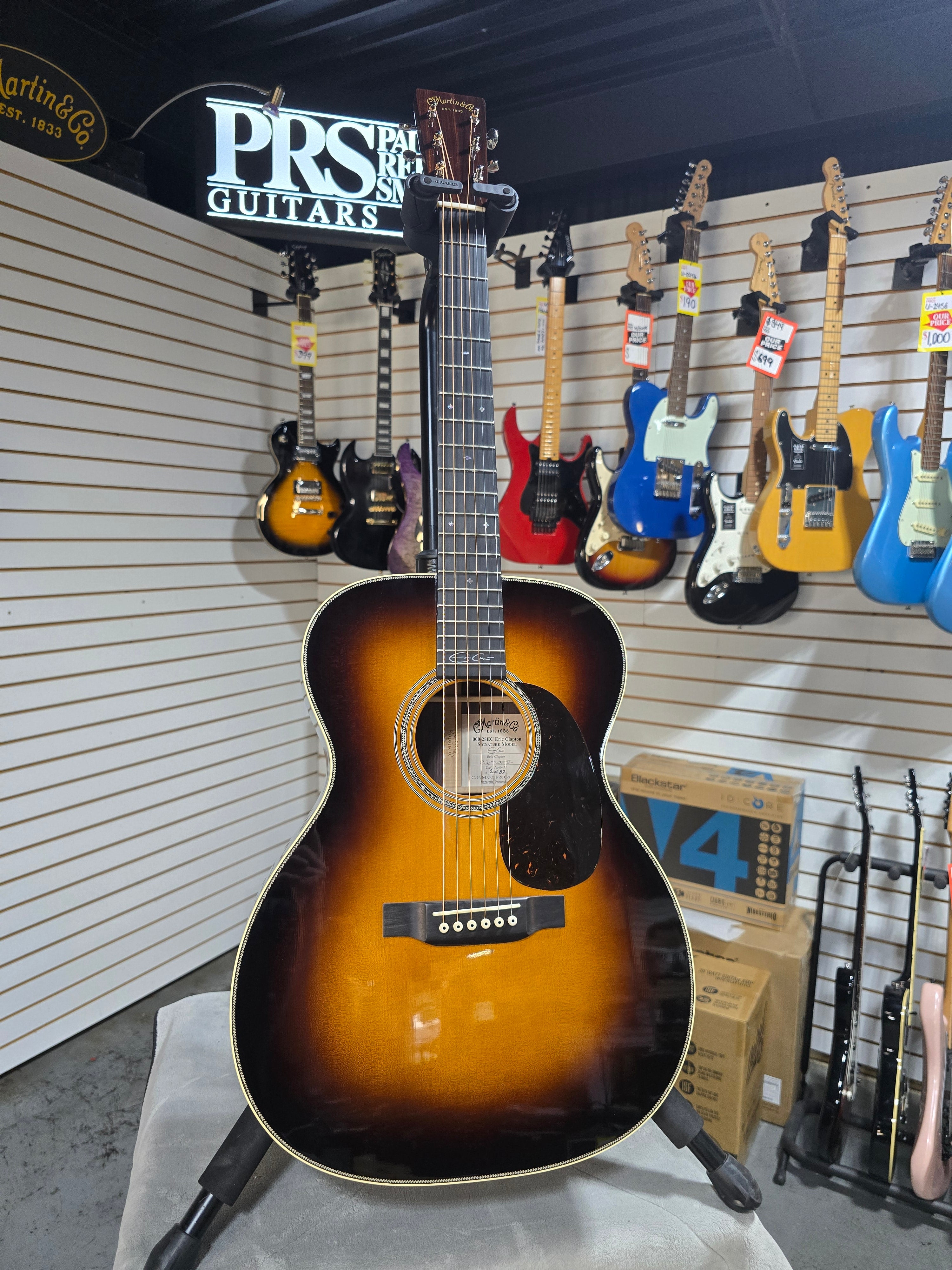 Martin 000-28EC Eric Clapton Acoustic Guitar - Natural