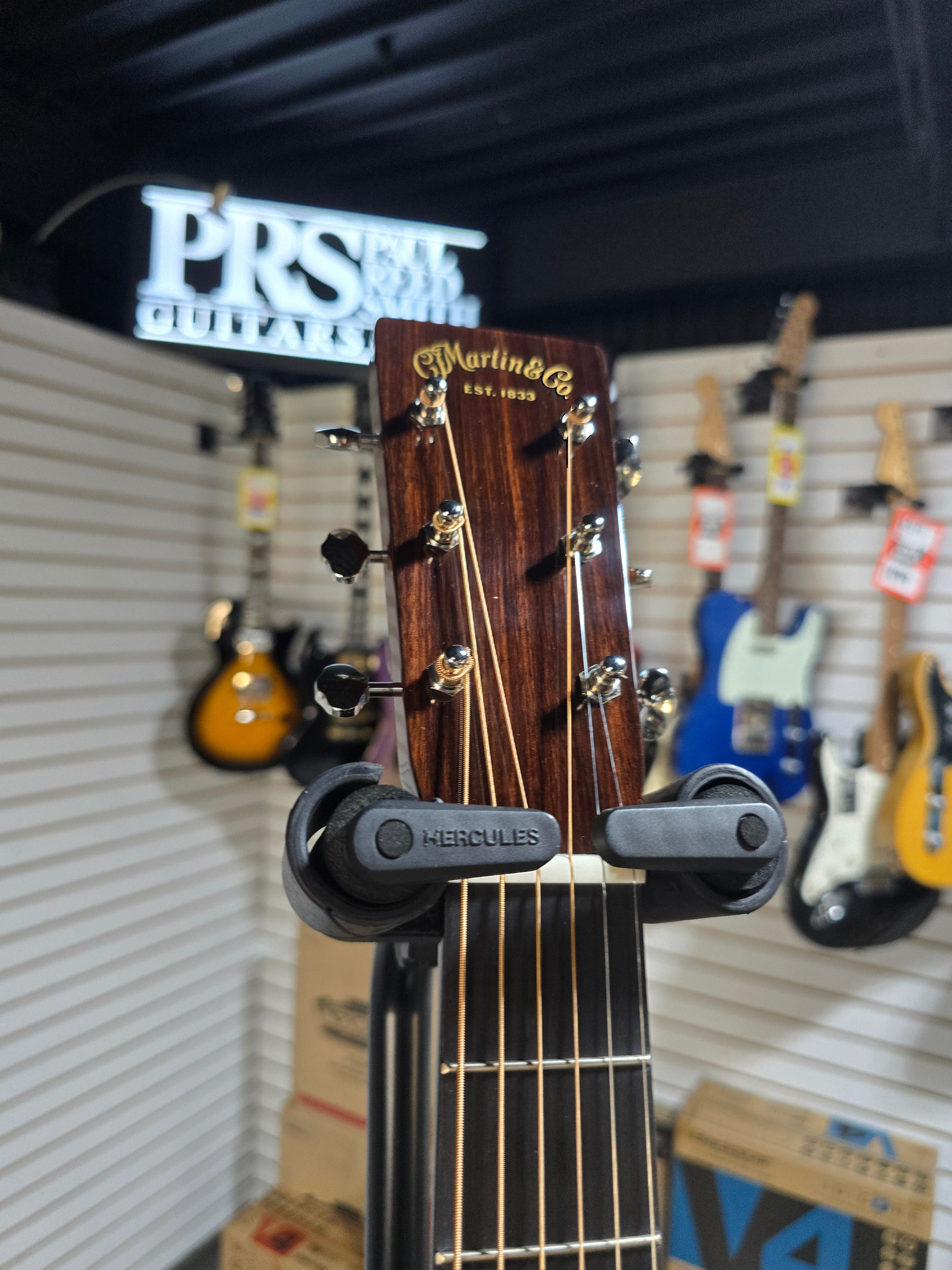 Martin 000-28EC Eric Clapton Acoustic Guitar - Natural