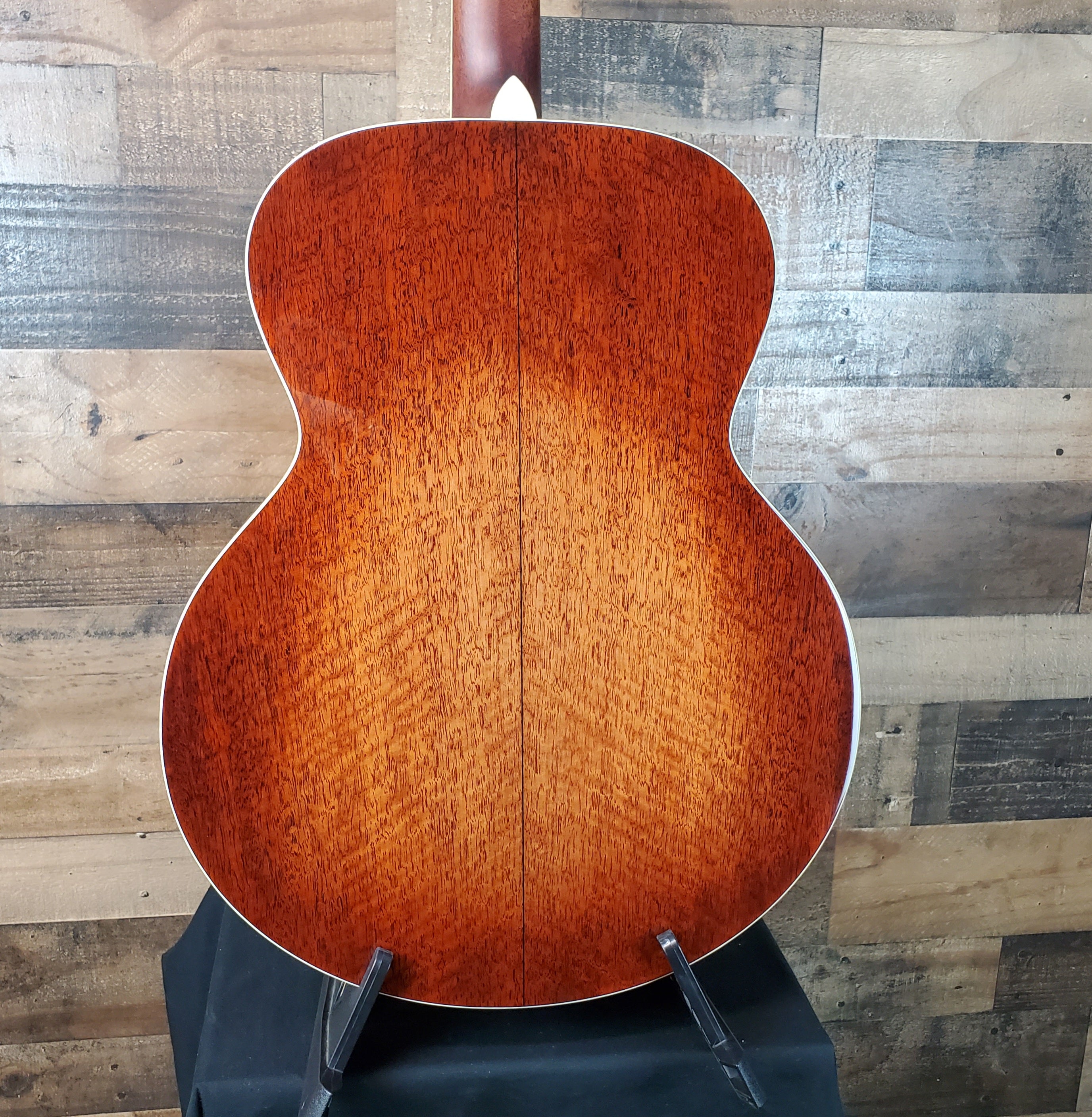 Eastman Guitars AC330E-12- Sunburst