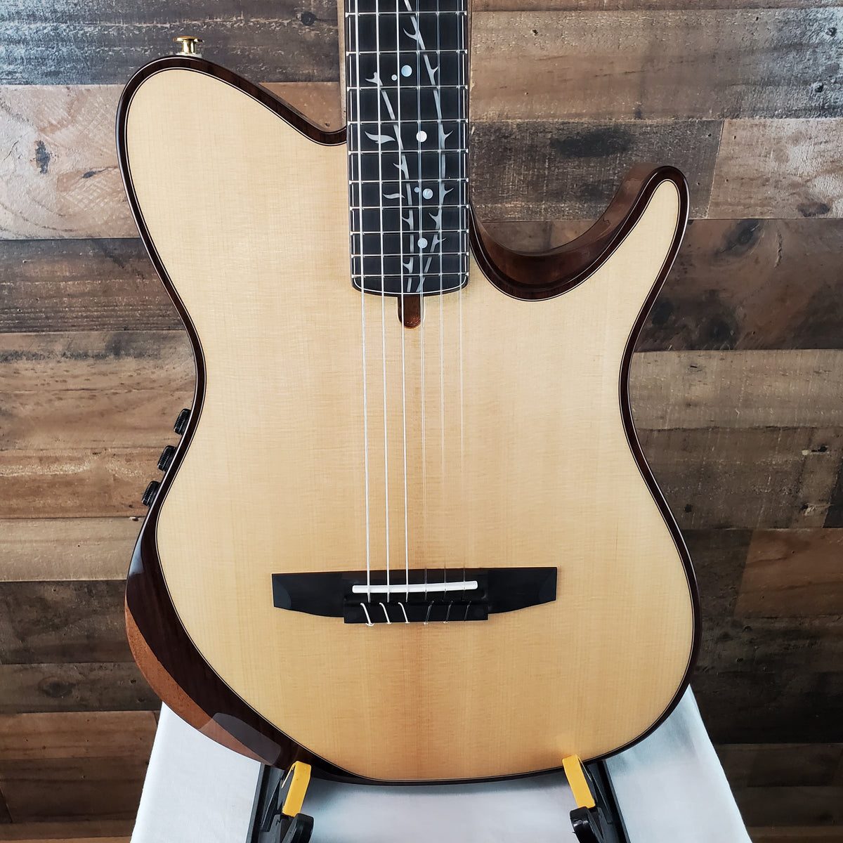 Ibanez TOD100N Tim Henson Signature Natural High Gloss (Copy)
