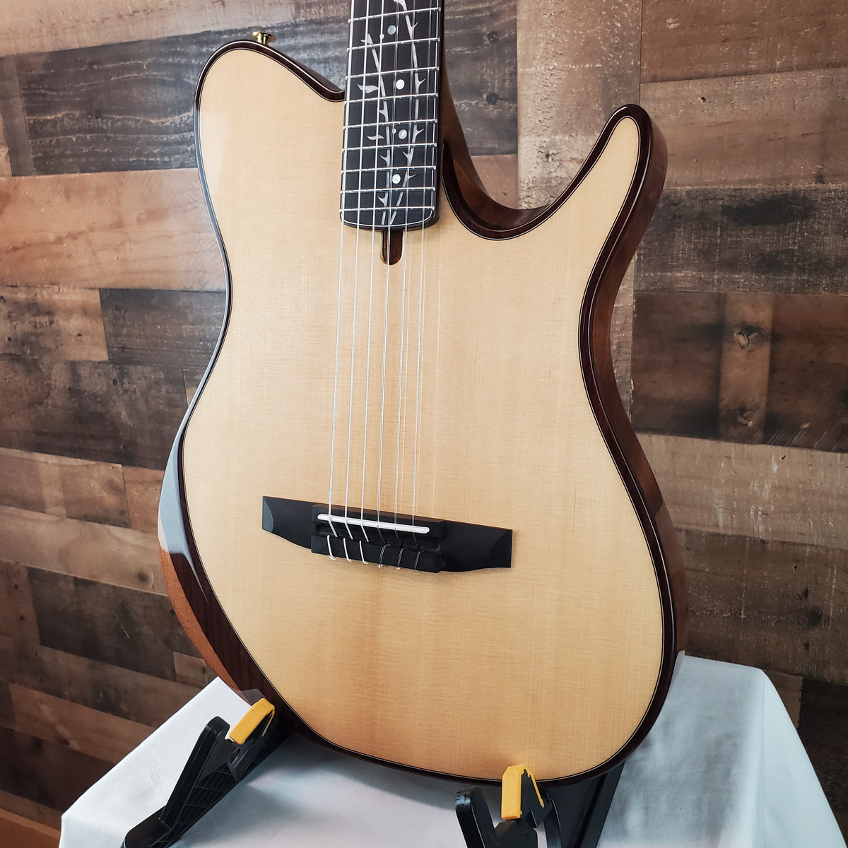 Ibanez TOD100N Tim Henson Signature Natural High Gloss (Copy)