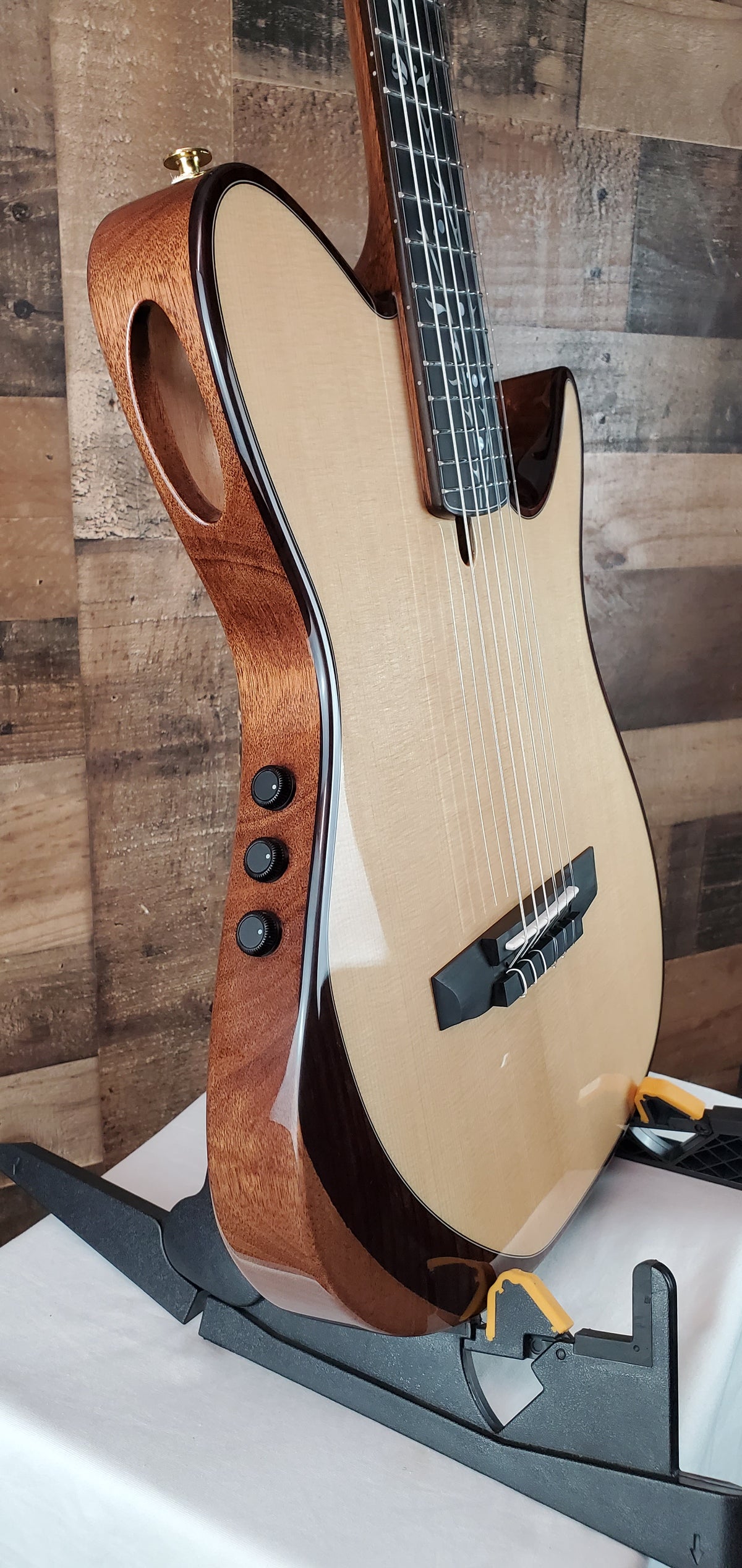 Ibanez TOD100N Tim Henson Signature Natural High Gloss (Copy)