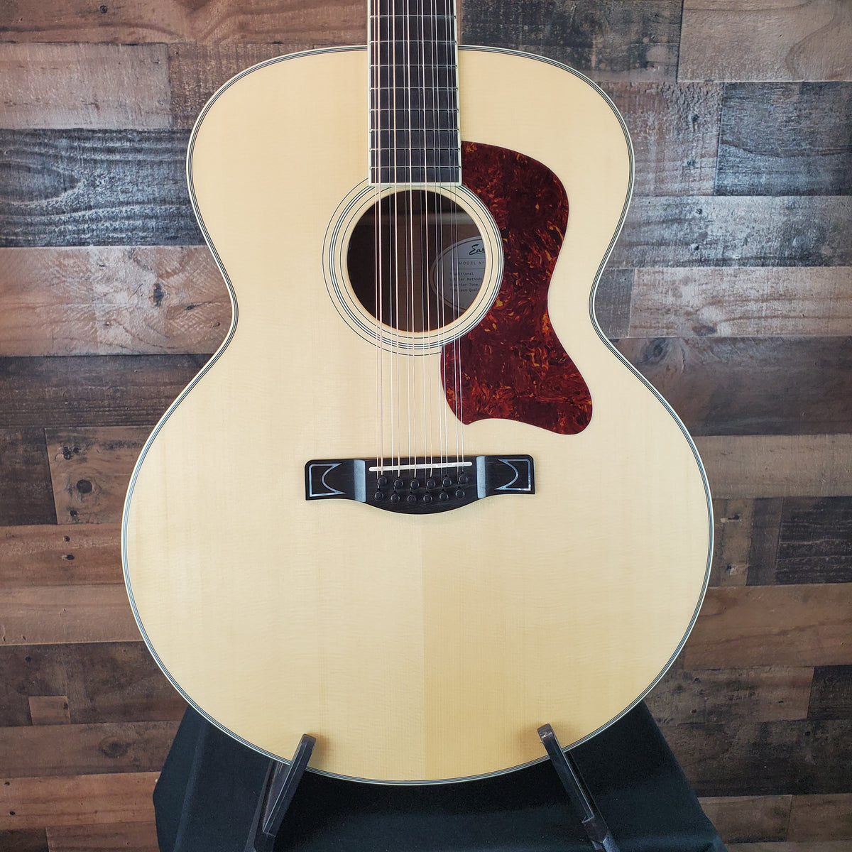 Eastman AC330E-12 Jumbo 12-string Acoustic-electric Guitar Natural