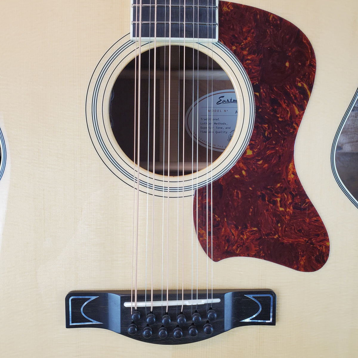 Eastman AC330E-12 Jumbo 12-string Acoustic-electric Guitar Natural