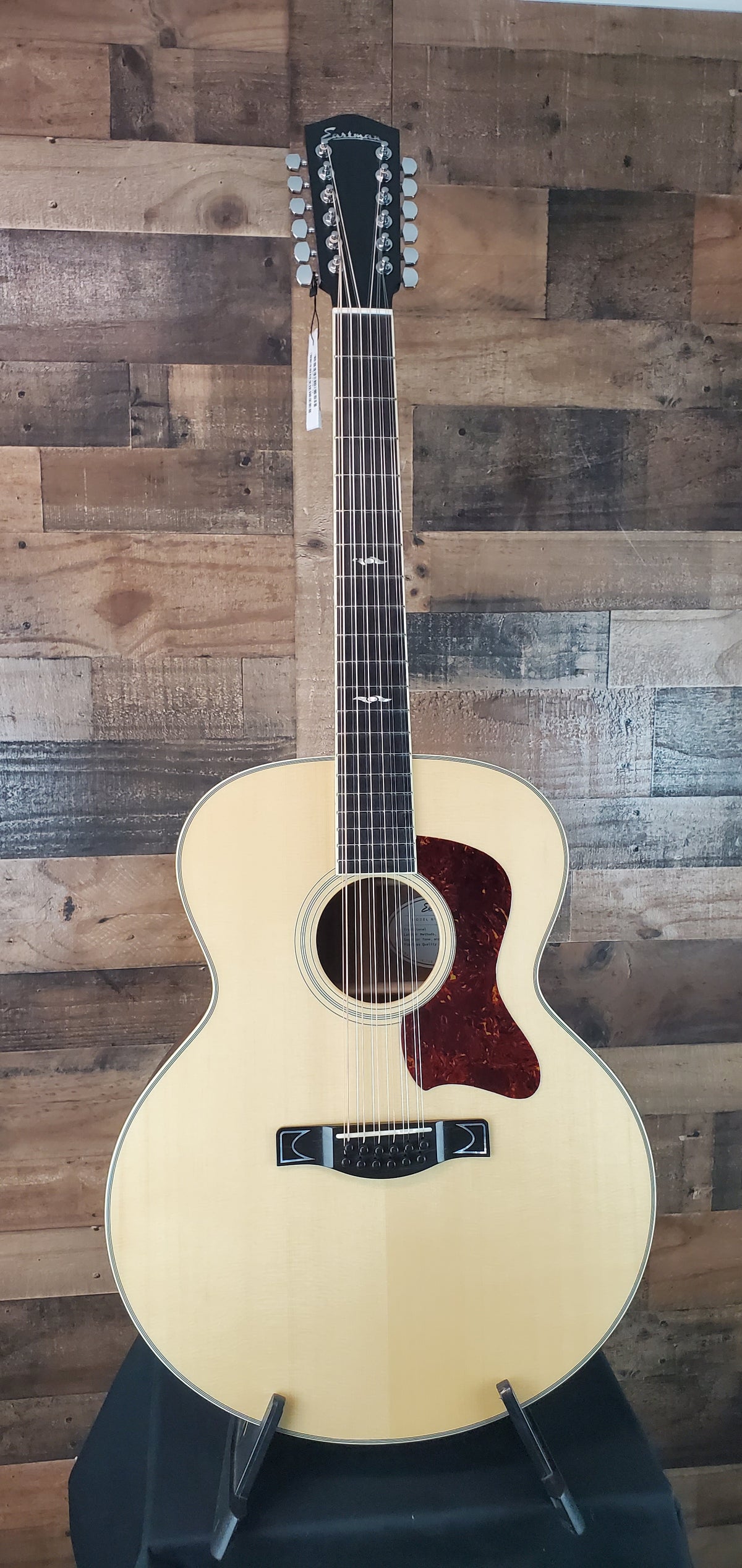 Eastman AC330E-12 Jumbo 12-string Acoustic-electric Guitar Natural