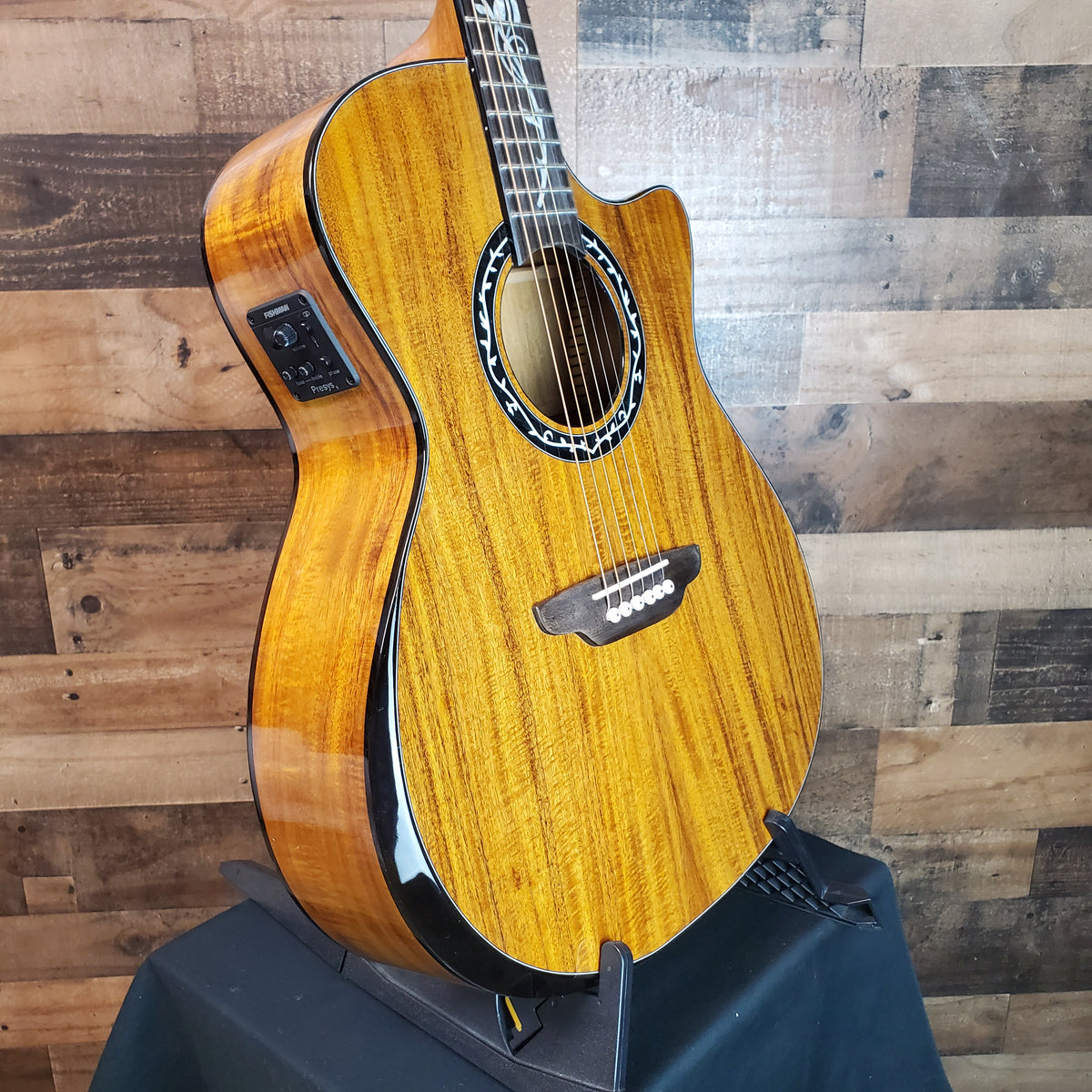 Luna Vineyard KOA Bevel GA Acoustic/Electric 2026 - Natural