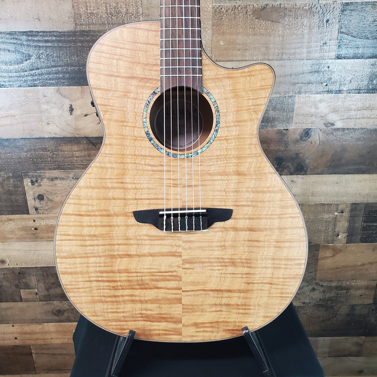Luna Guitars High Tide Exotic Mahogany Nylon-string Acoustic-electric Guitar - Satin Natural