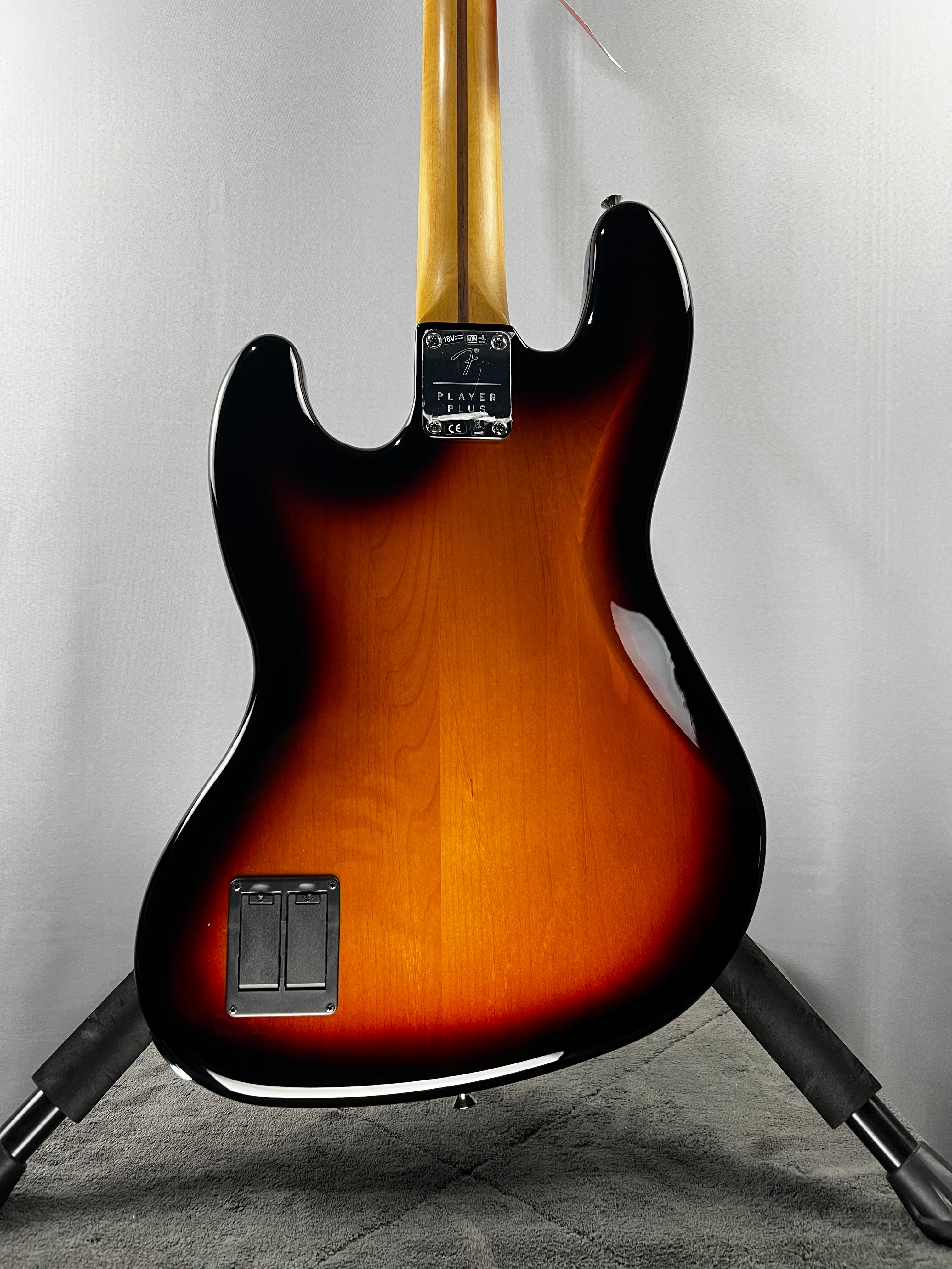 Player Plus Active Jazz Bass - 3-Tone Sunburst w/Pau Ferro Fretboard #475 GET PLEK'D!