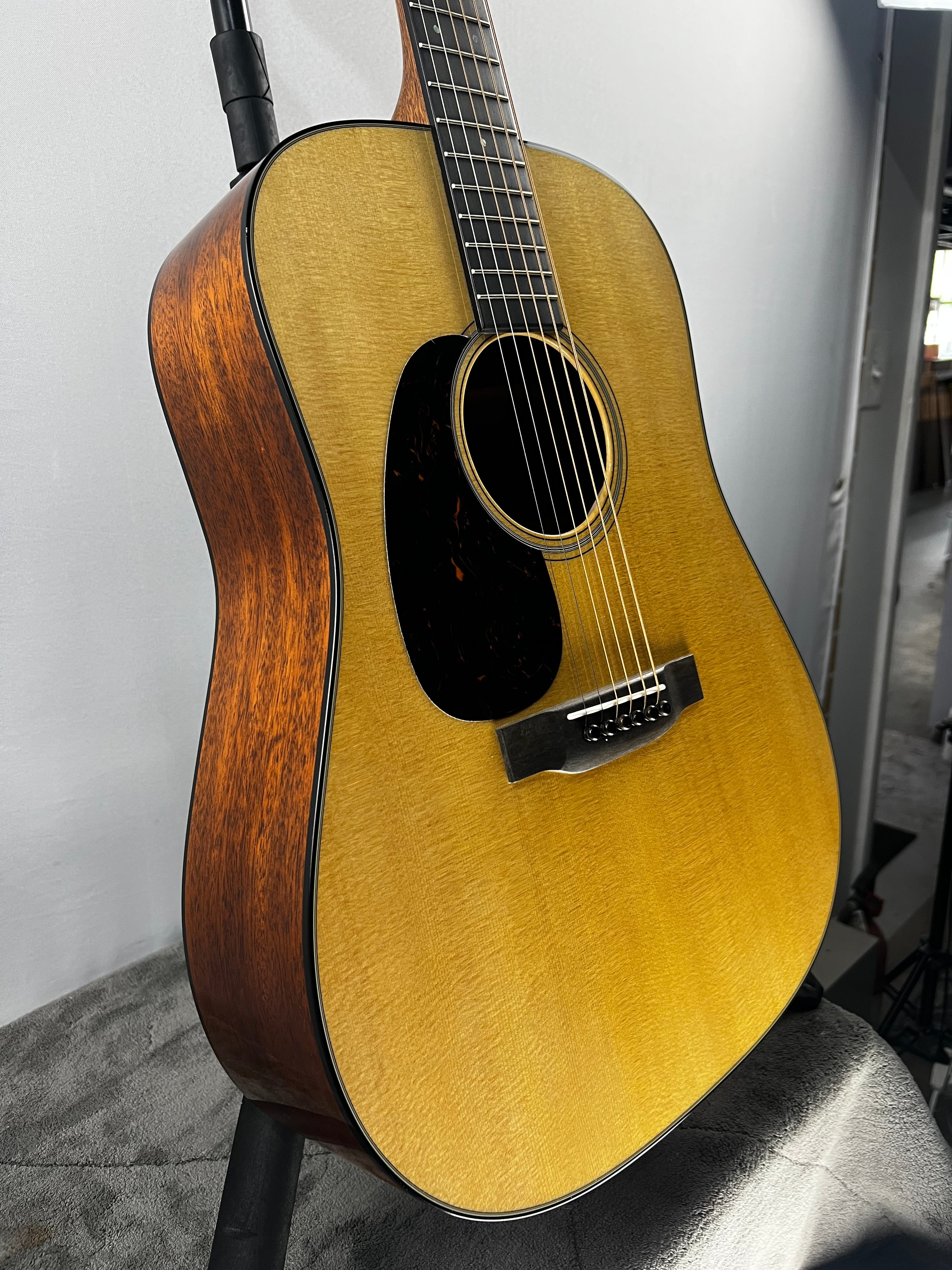 D-18 Left-Handed Standard Series Acoustic Guitar - Natural Aging Toner (2025) #855