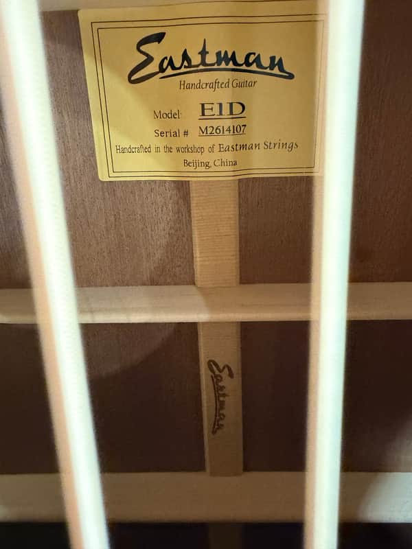Eastman Guitars E1D Dreadnought Acoustic- Natural