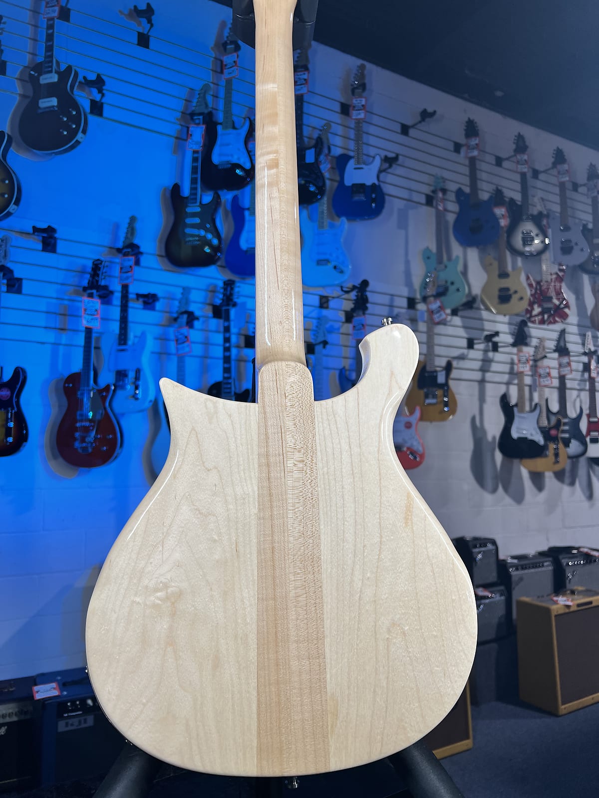 New Rickenbacker 620 Mapleglo Electric Guitar w Ric Case, 620MG 793