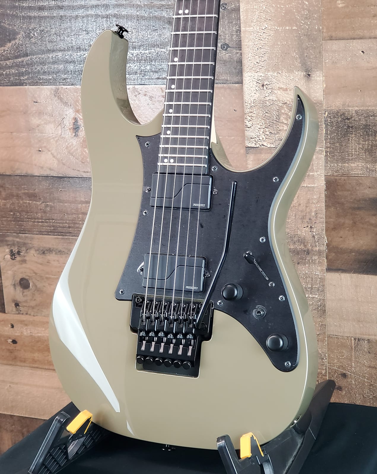 Ibanez Prestige RGR5130KM, Kahki Metallic, Hard Shell Case, 512
