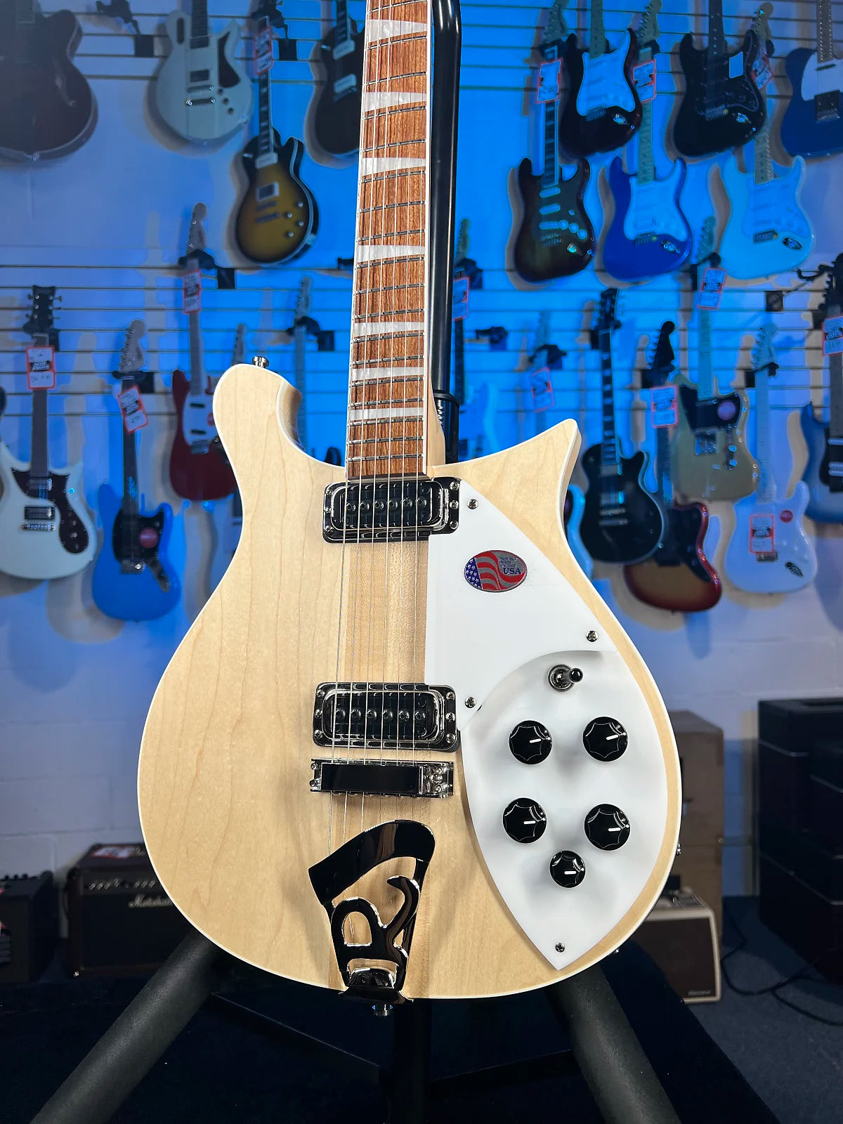New Rickenbacker 620 Mapleglo Electric Guitar w Ric Case, 620MG 793