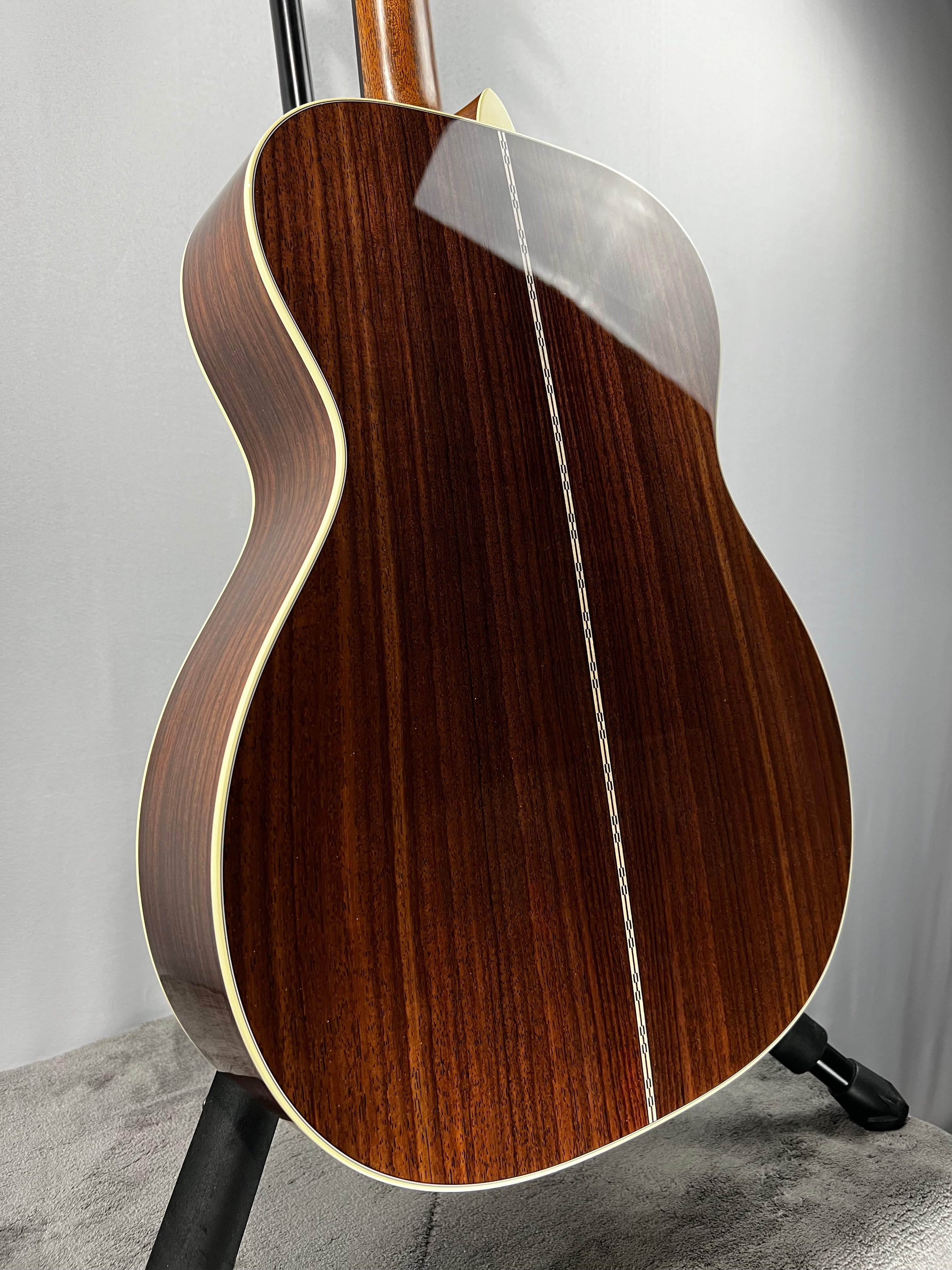 (2025) 000-28 Standard Series Acoustic Guitar - Natural Aging Toner #226 GET PLEK'D!