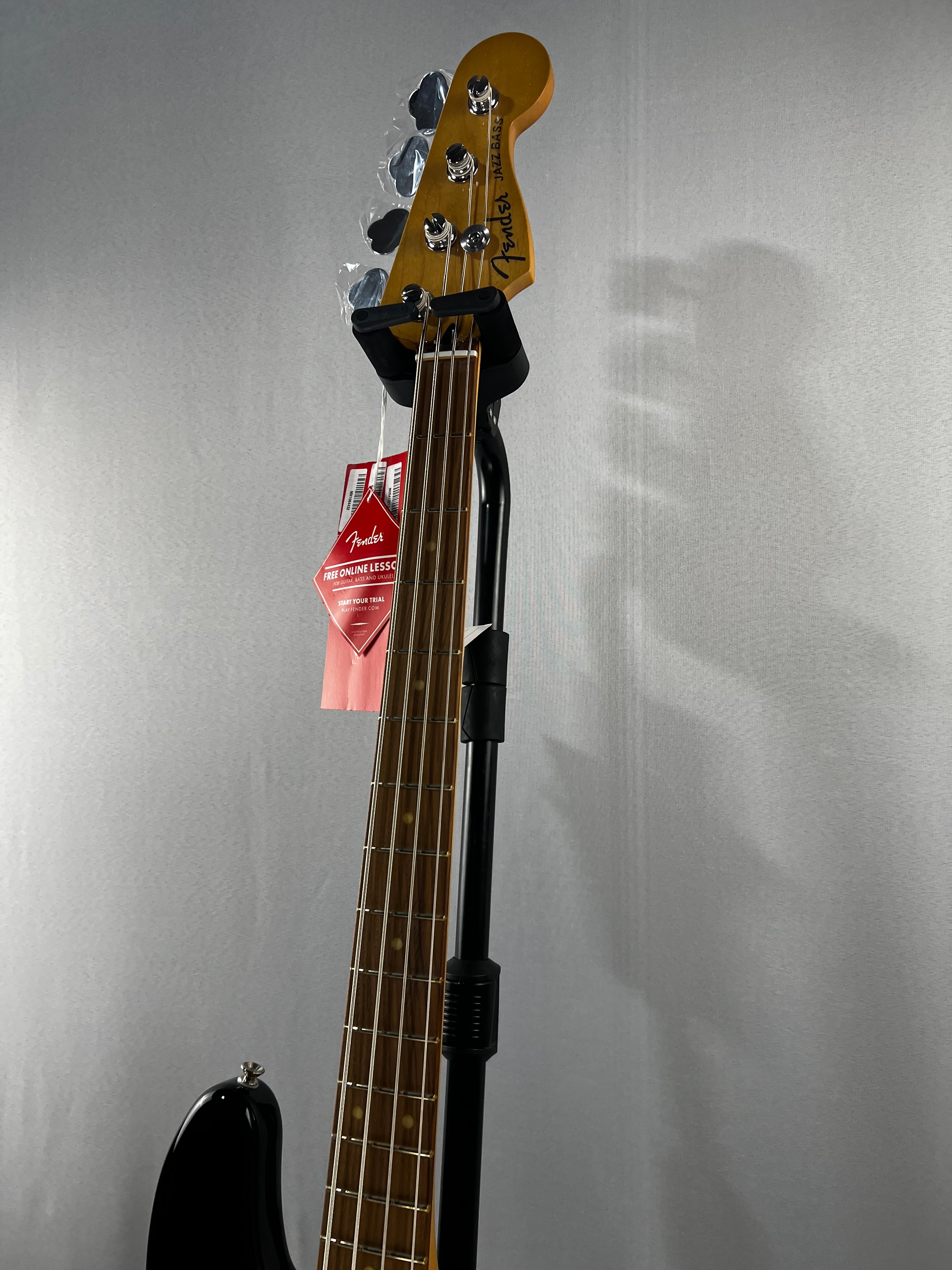 Player Plus Active Jazz Bass - 3-Tone Sunburst w/Pau Ferro Fretboard #475 GET PLEK'D!