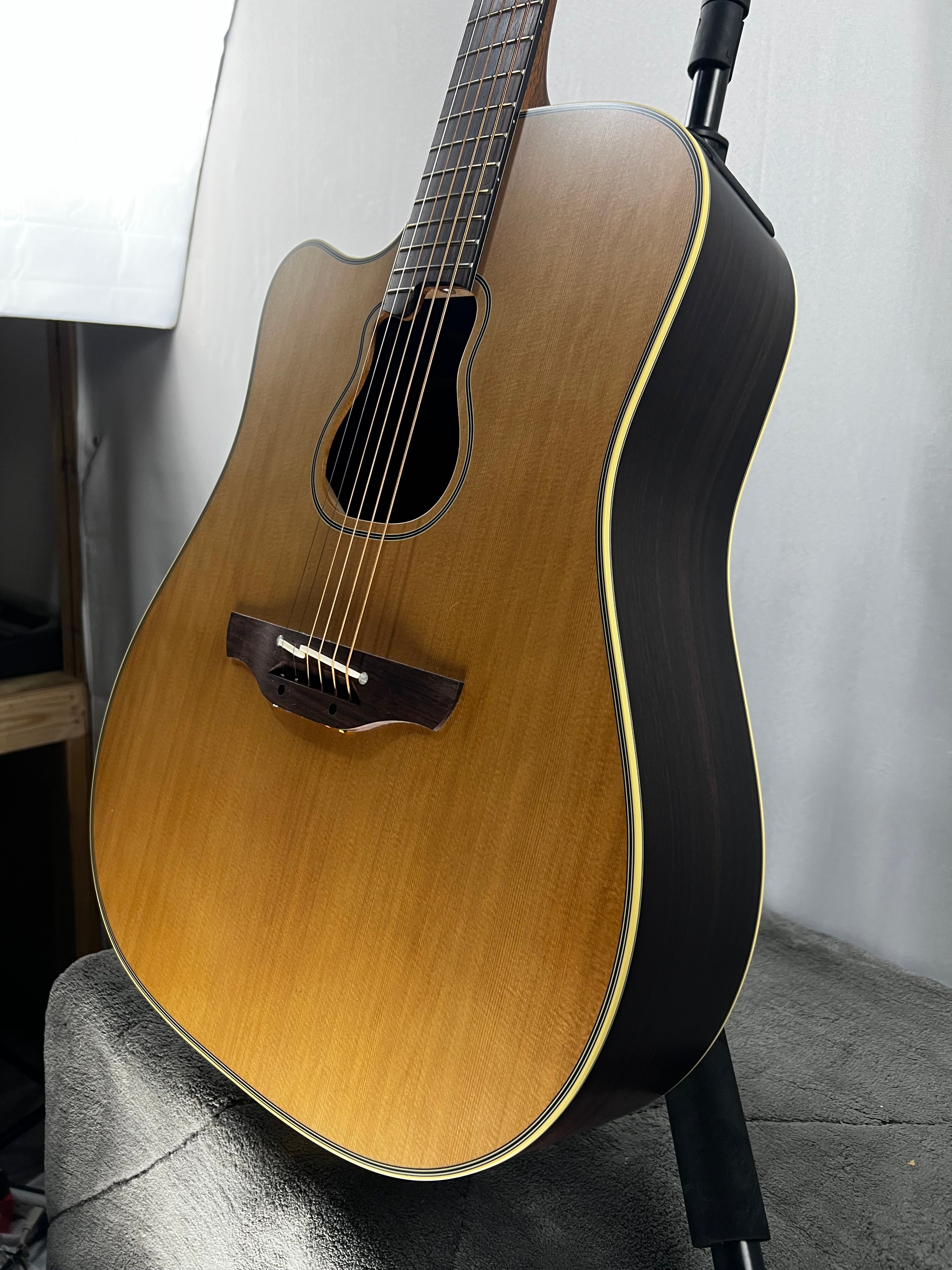 GB7C Garth Brooks Signature Acoustic-Electric Guitar Left-Handed - Natural #822