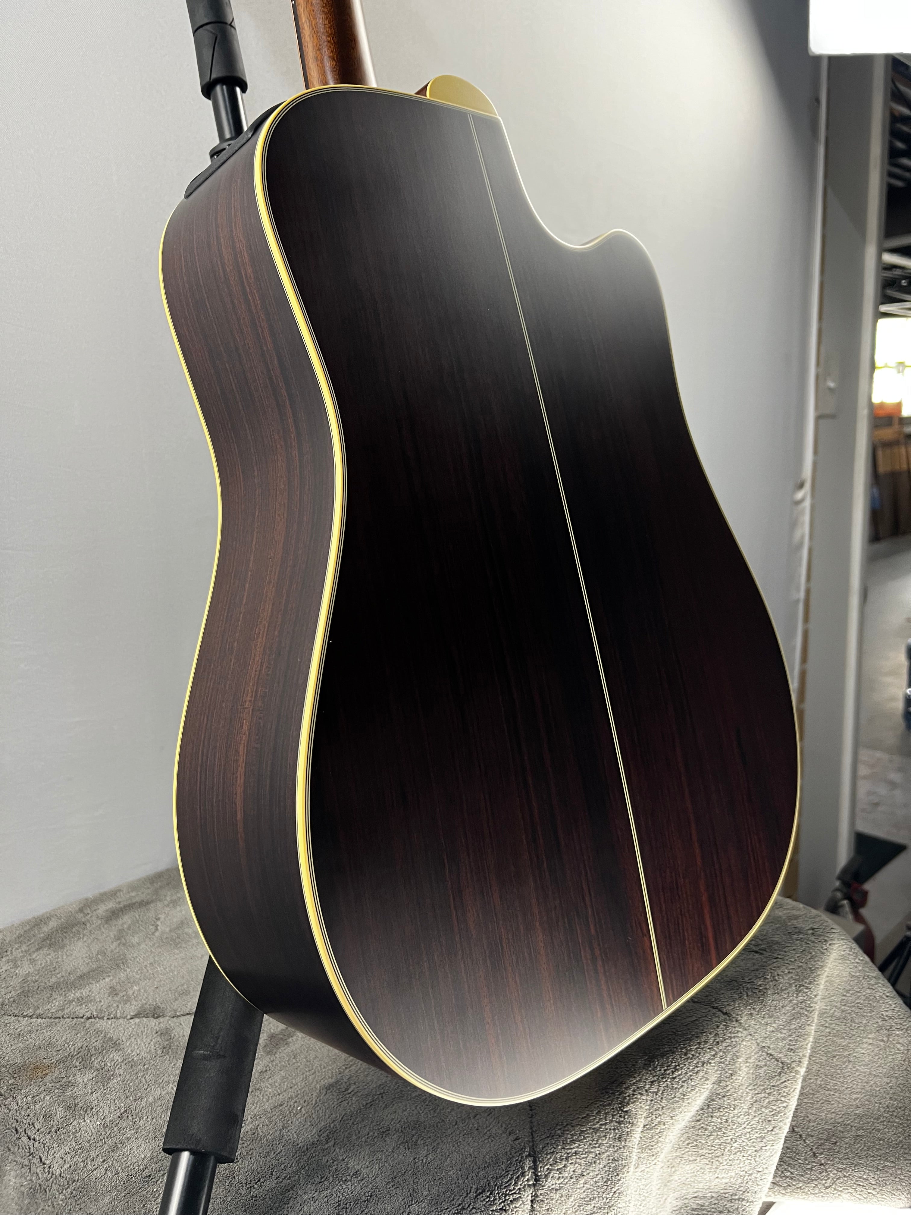 GB7C Garth Brooks Signature Acoustic-Electric Guitar Left-Handed - Natural #822