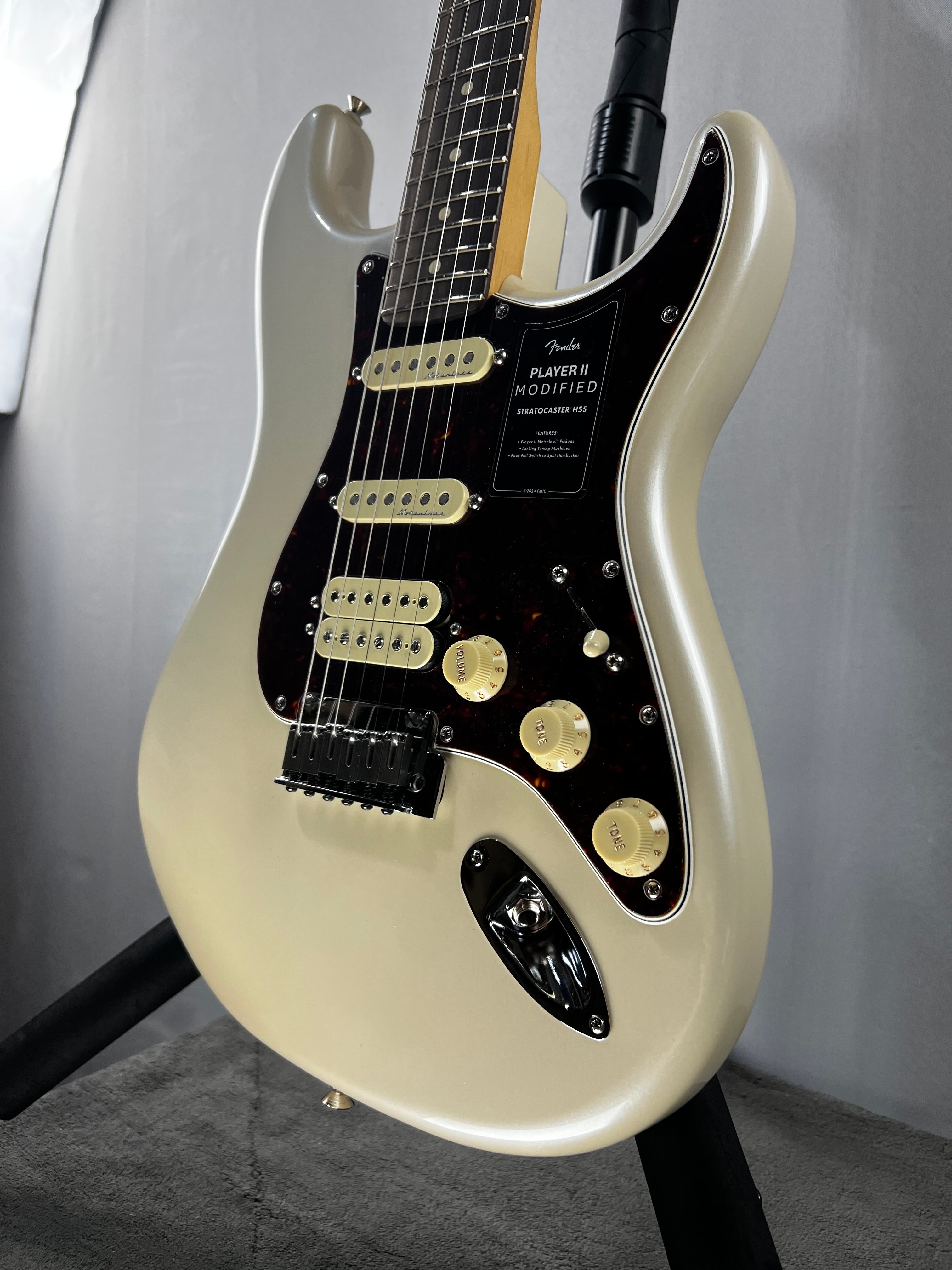 Player II Modified Stratocaster HSS Electric Guitar - Olympic Pearl, Rosewood Fingerboard #947