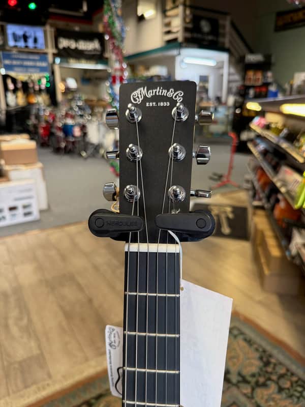 Martin DJr-10E, Acoustic Electric Guitar &