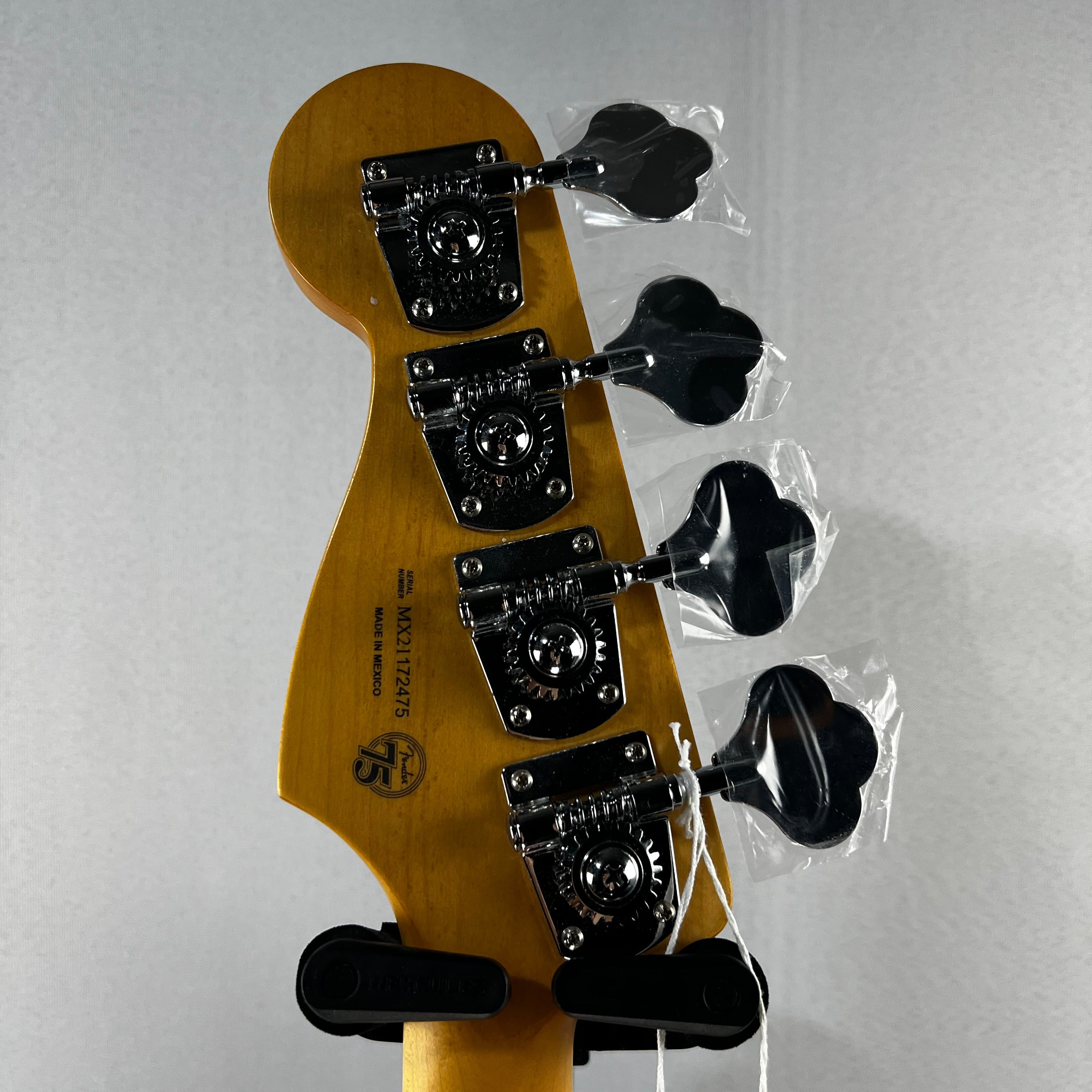 Player Plus Active Jazz Bass - 3-Tone Sunburst w/Pau Ferro Fretboard #475 GET PLEK'D!