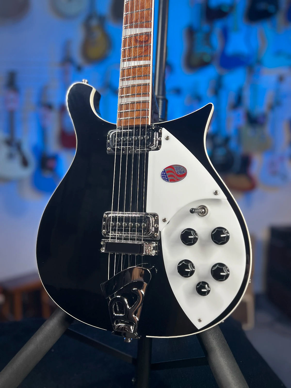 New Rickenbacker 620 Jetglo Electric Guitar w Ric Case, 620JG 726