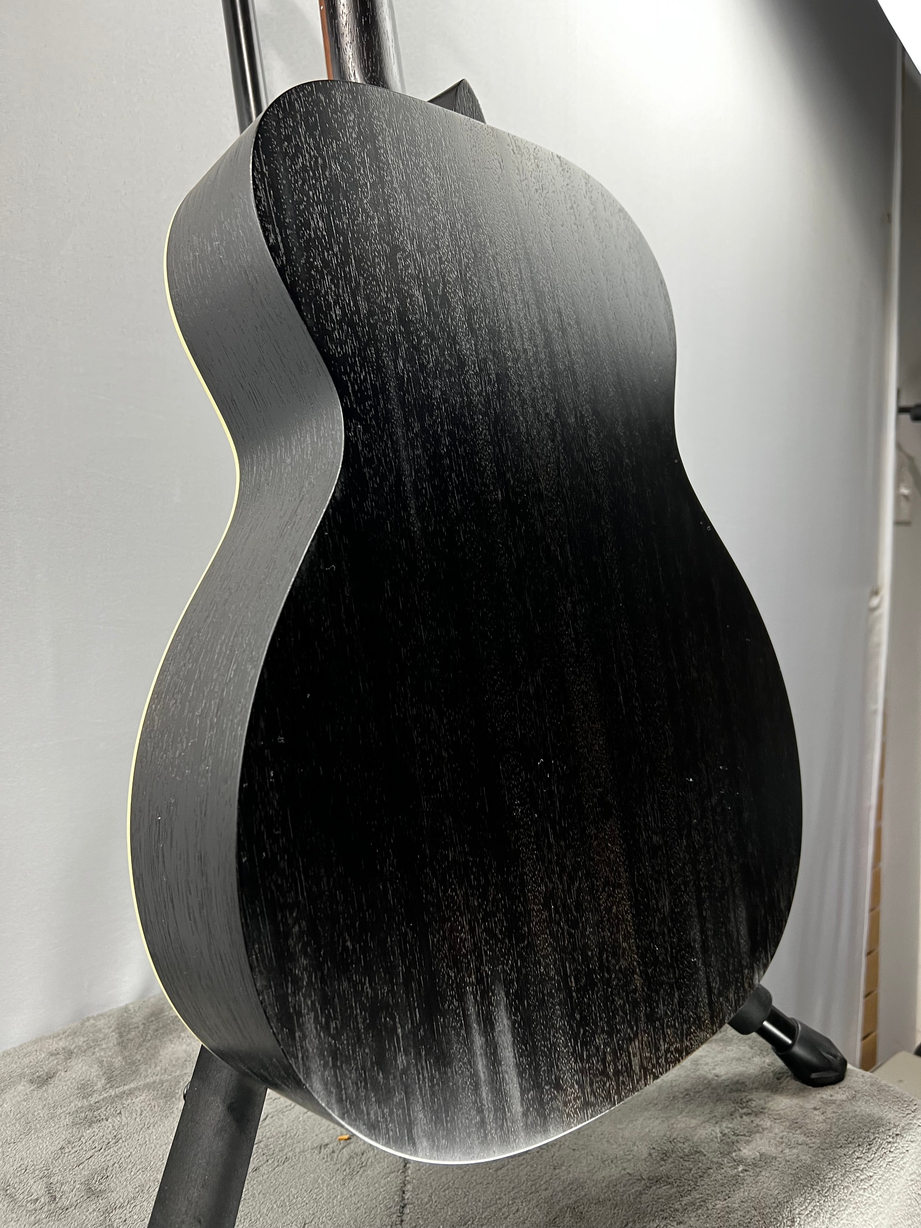 000-17EL Acoustic-electric Guitar - Black Smoke #783 GET PLEK'D!