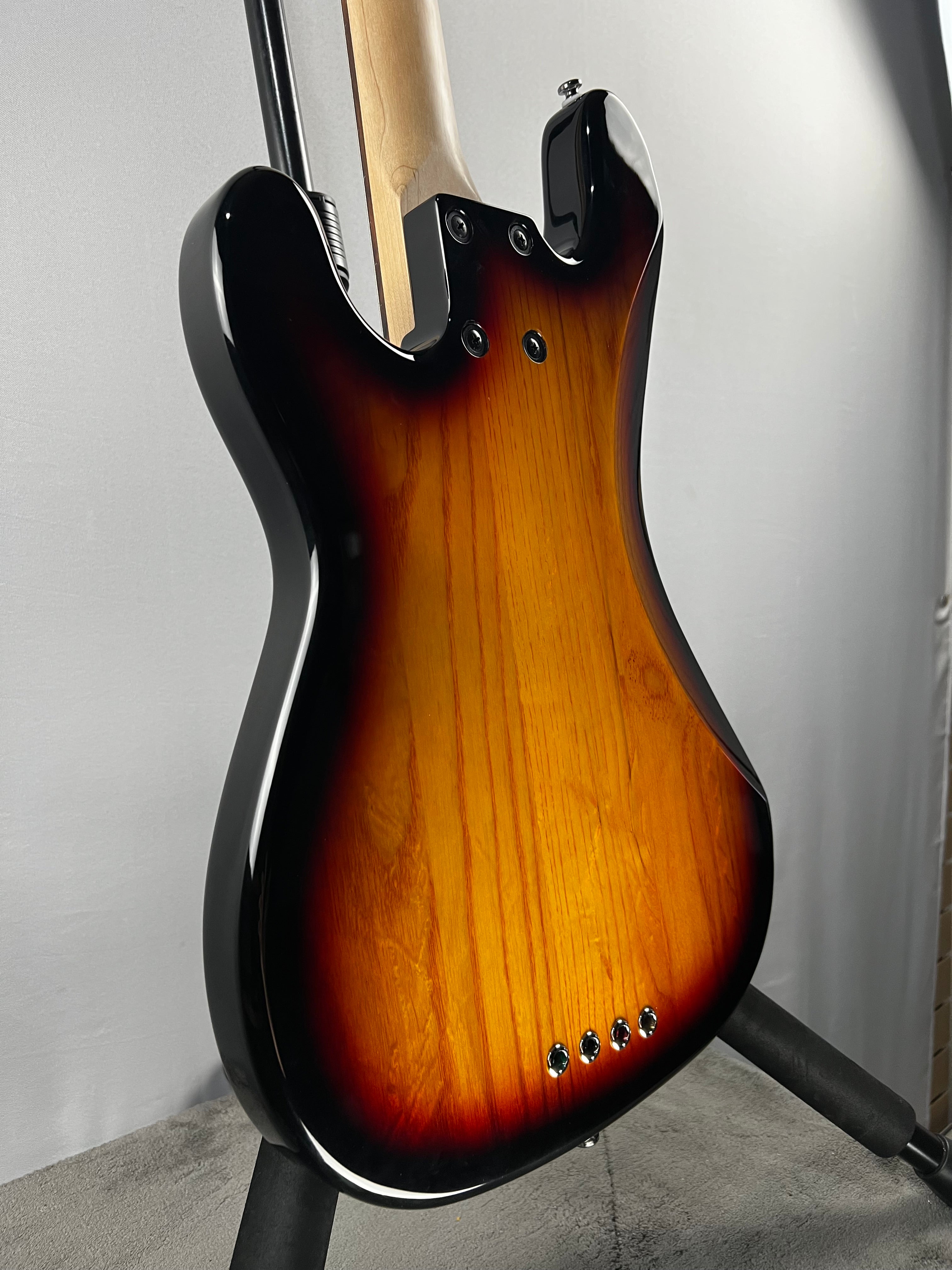 Skyline P style Vintage Bass - 3-Tone Sunburst #229 GET PLEK'D!