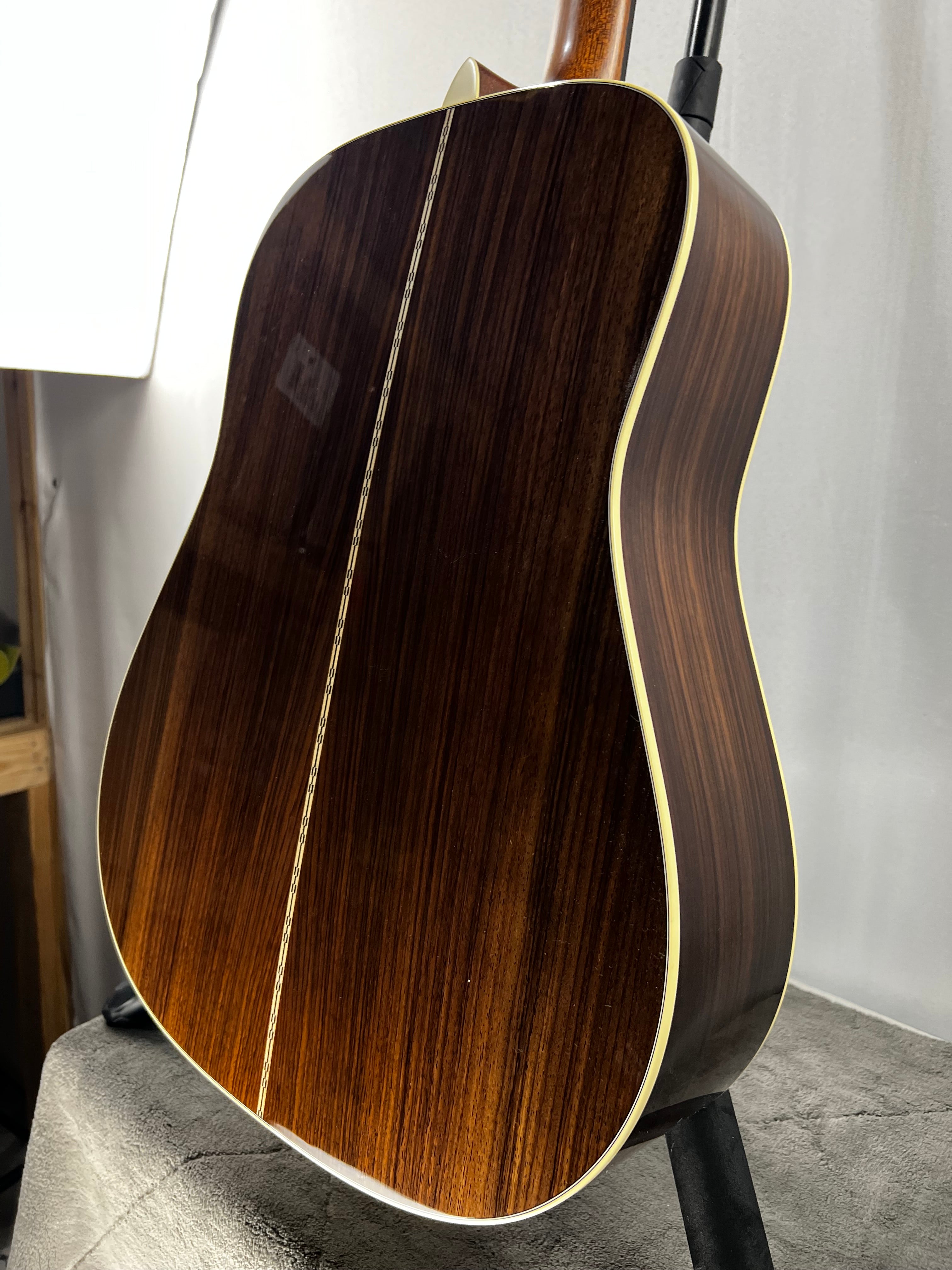 D-28 Left-Handed Acoustic Guitar - Sunburst #457