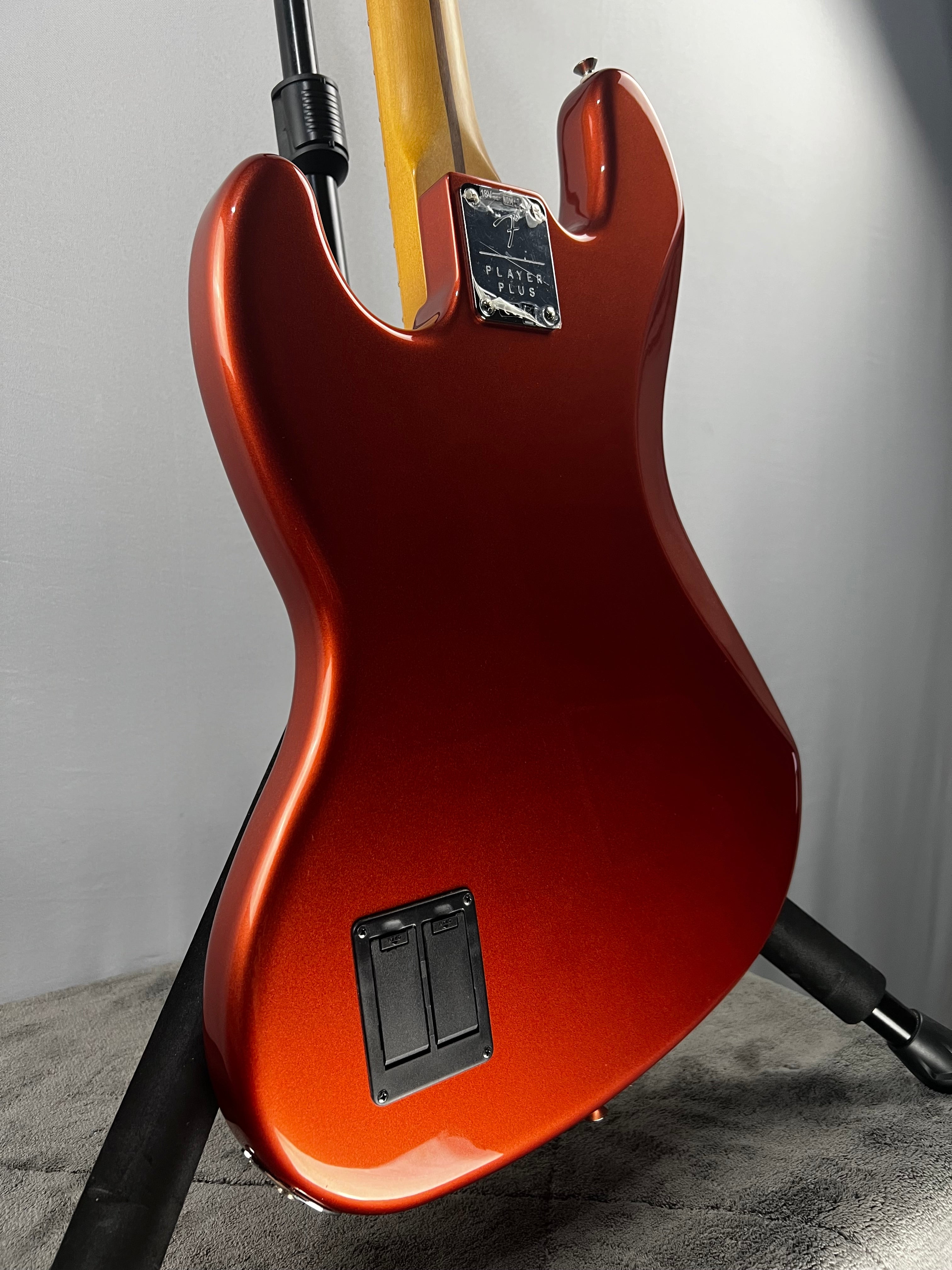 Player Plus Active Jazz Bass - Aged Candy Apple Red #231 GET PLEK'D!