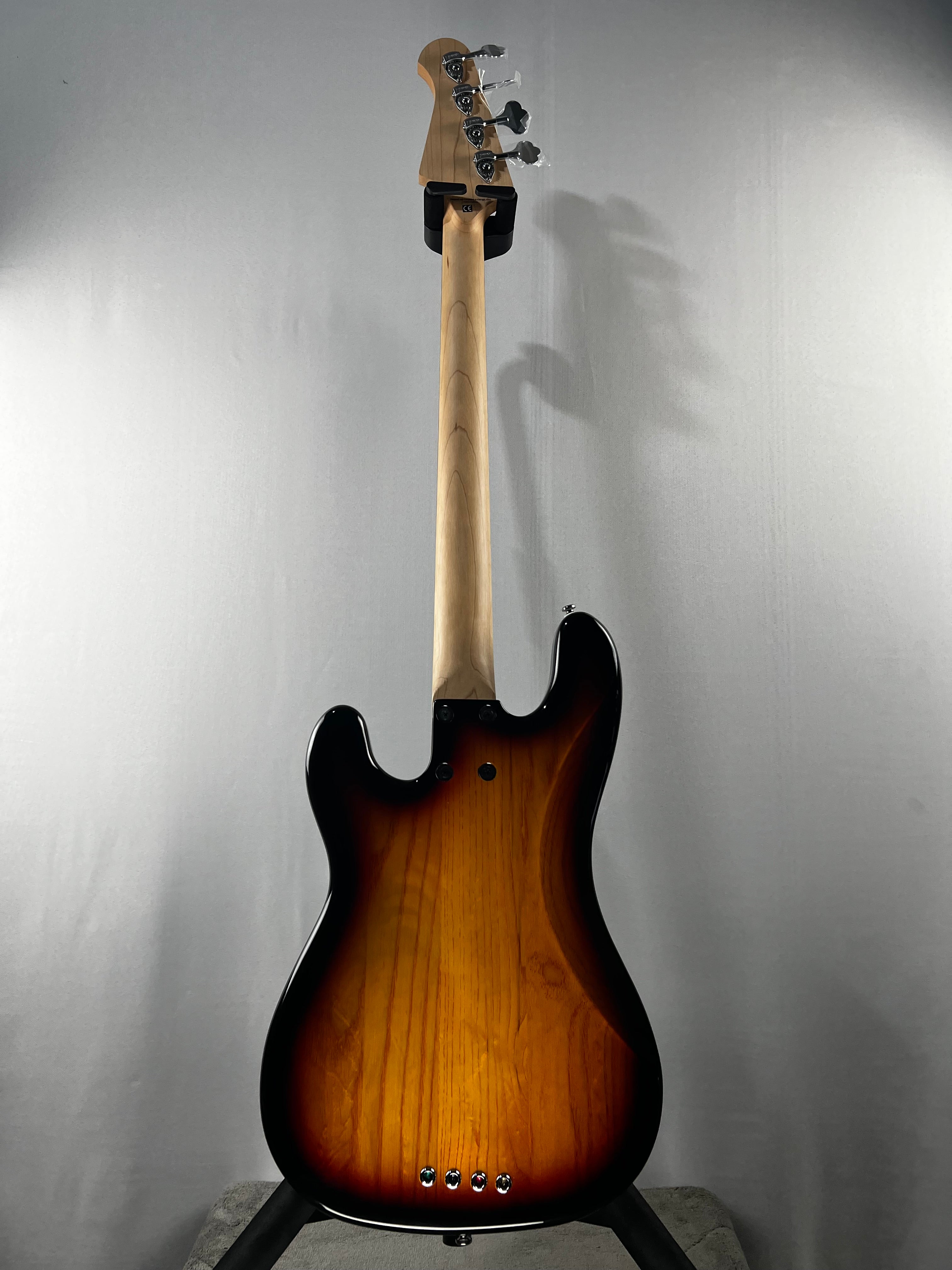 Skyline P style Vintage Bass - 3-Tone Sunburst #229 GET PLEK'D!