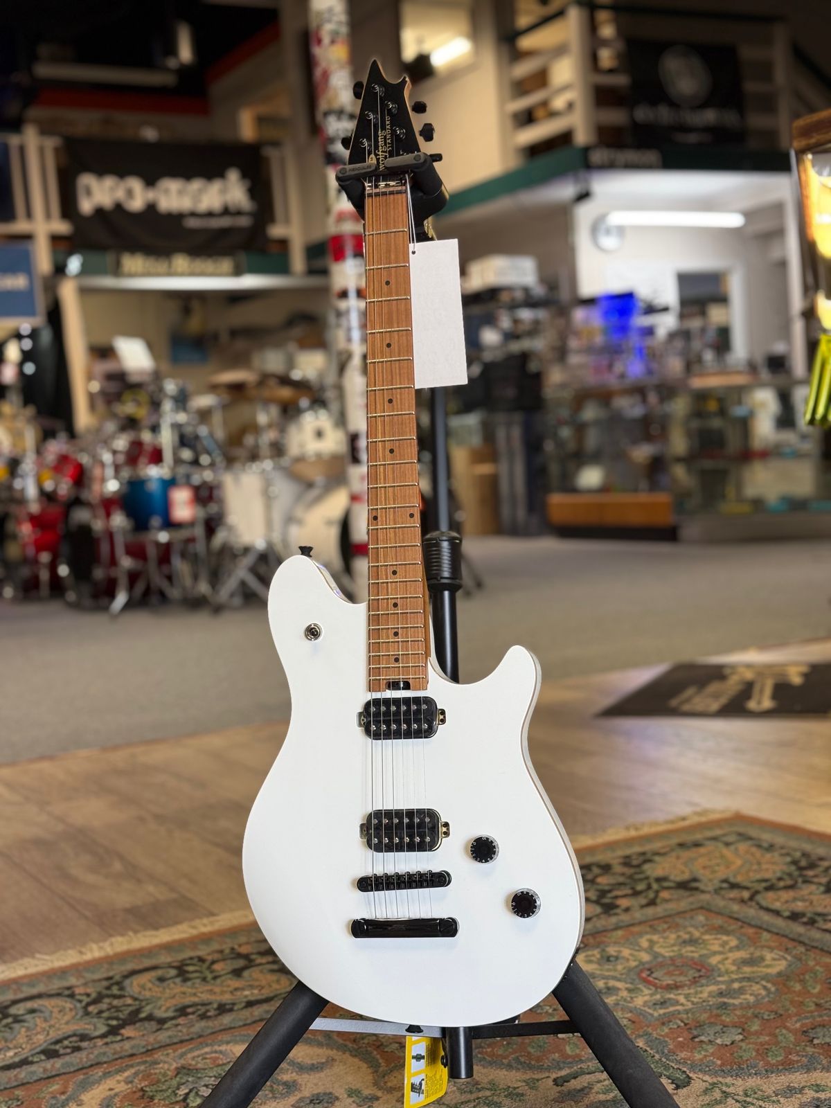 EVH Wolfgang Standard T.O.M. Cream White