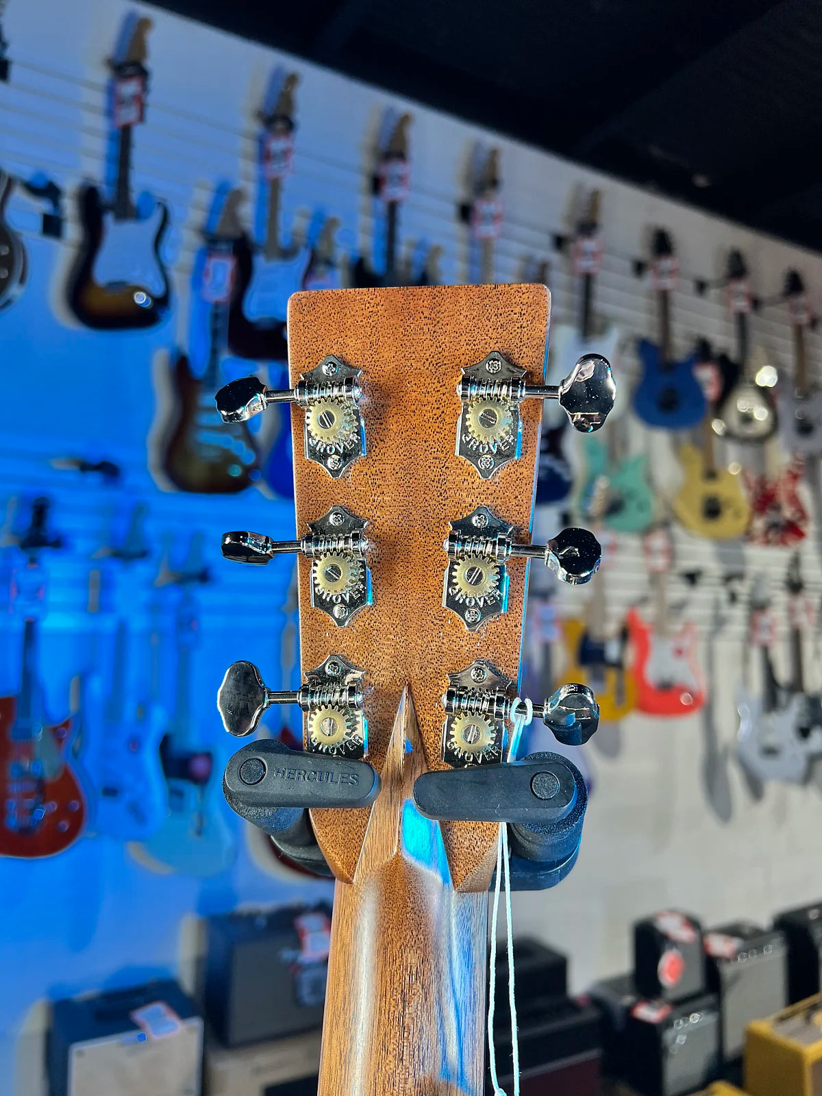 Martin 000-28 Standard Series Left-handed Acoustic Guitar - Natural with Aging Toner GET PLEK'D! 254