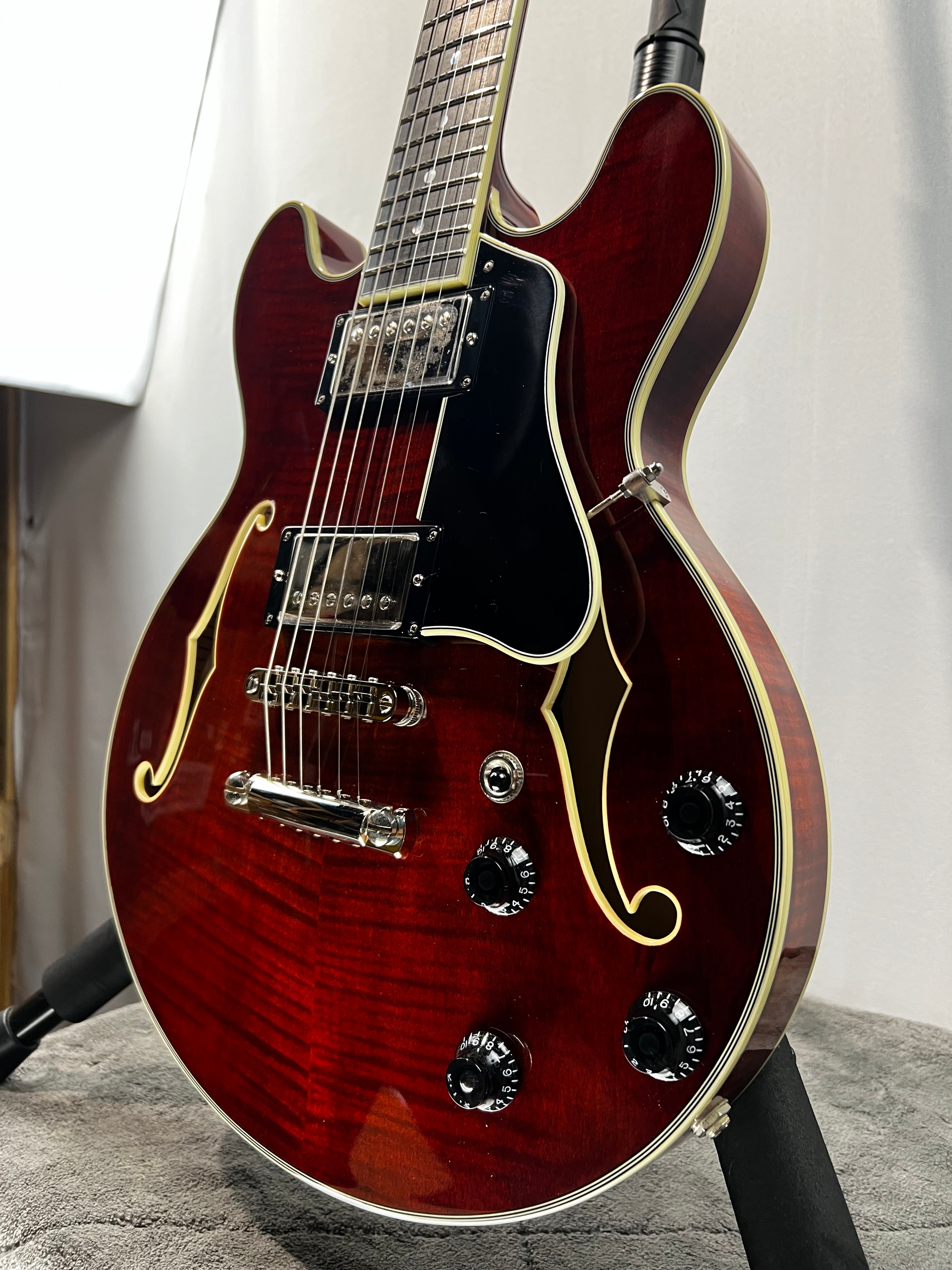 T484 - Classic #302