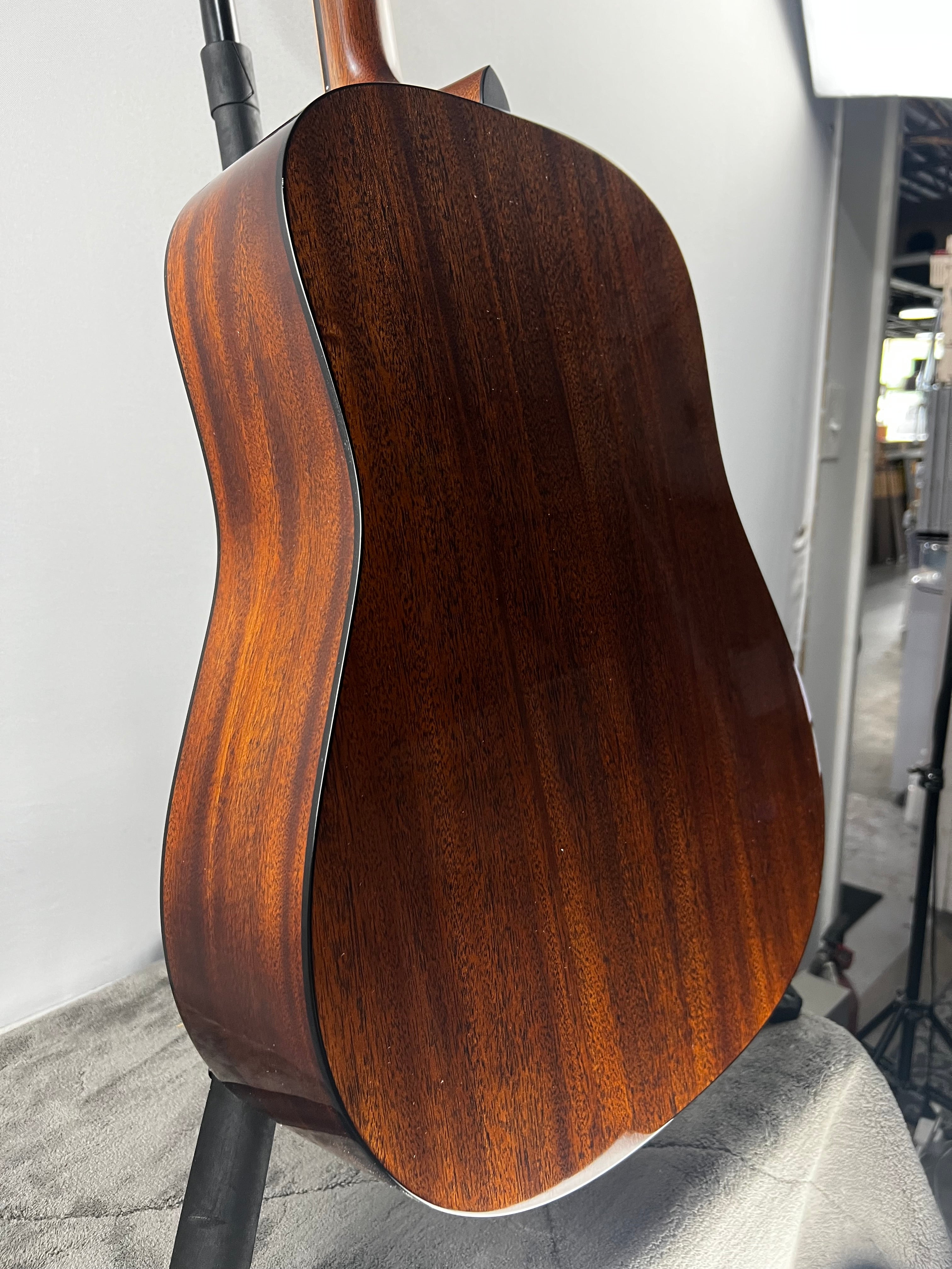 DE Retro Plus Mahogany Road Series Left-Handed Acoustic-electric Guitar - Natural Aging Toner #504 GET PLEK'D!