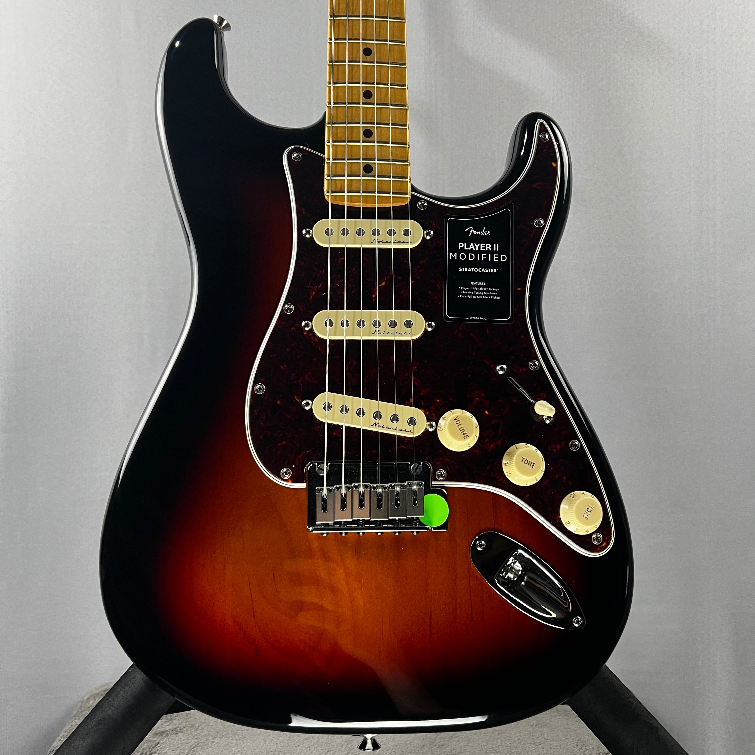 Player II Modified Stratocaster Electric Guitar - 3-tone Sunburst, Maple Fingerboard #935