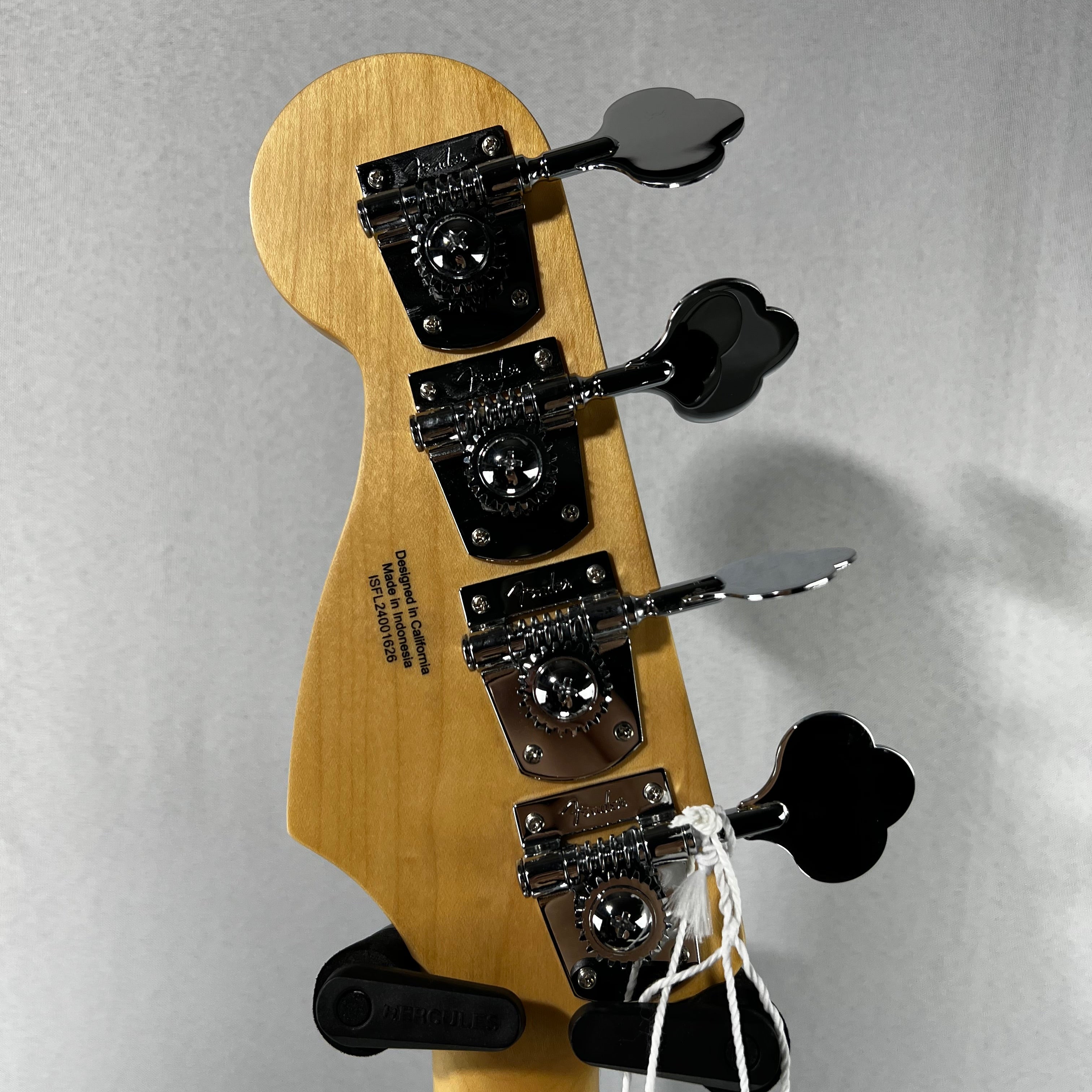 Standard Jazz Bass - Black, Maple Fingerboard #626