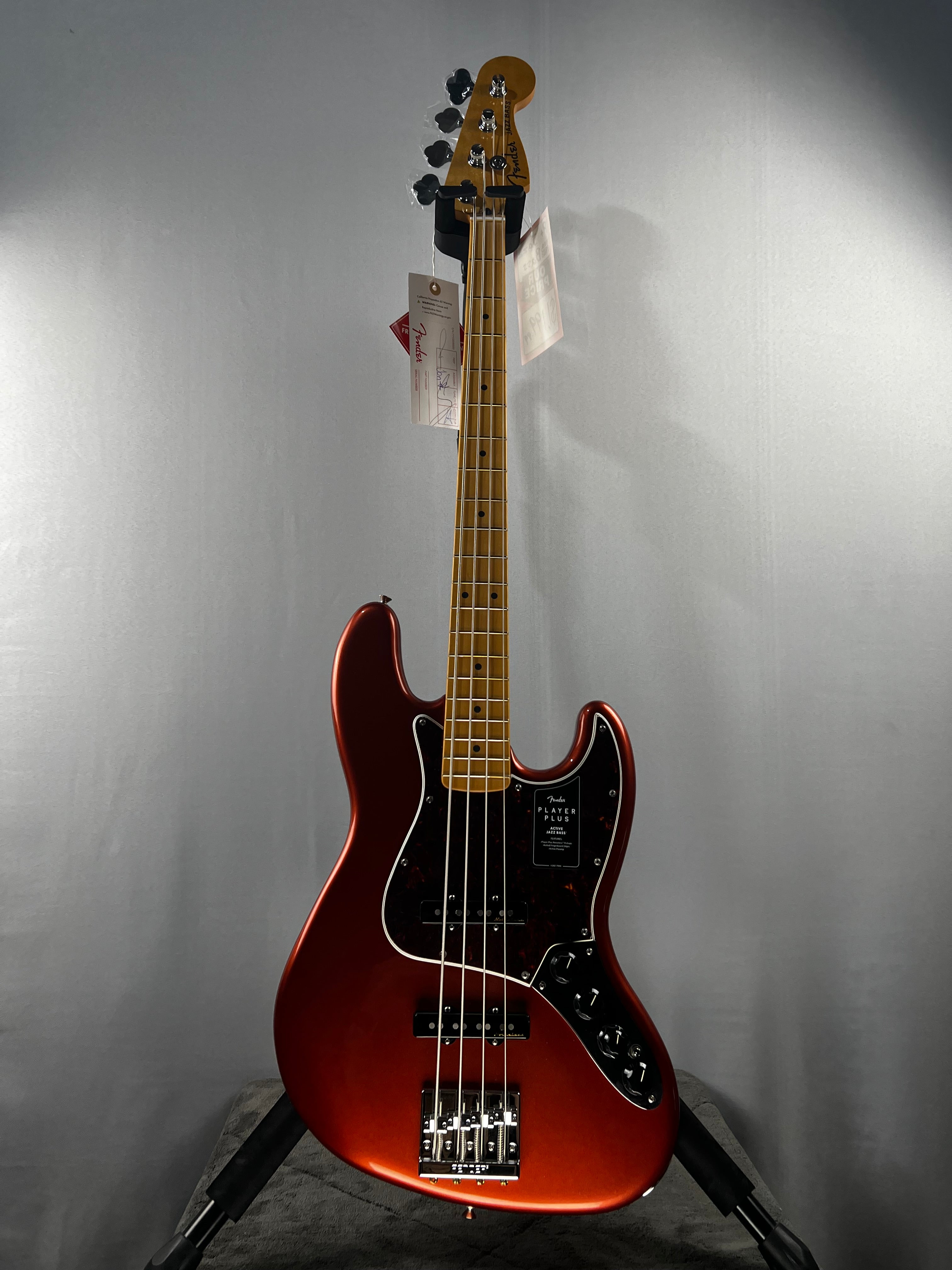 Player Plus Active Jazz Bass - Aged Candy Apple Red #231 GET PLEK'D!
